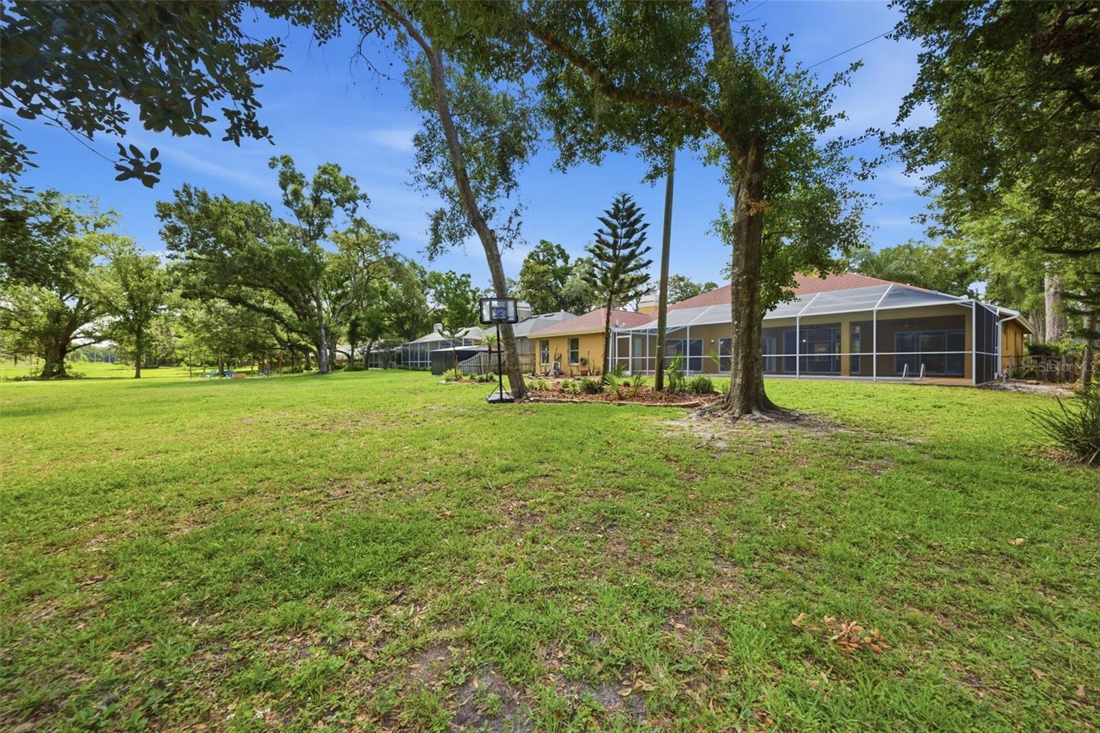CHAPMAN MANORS - Residential