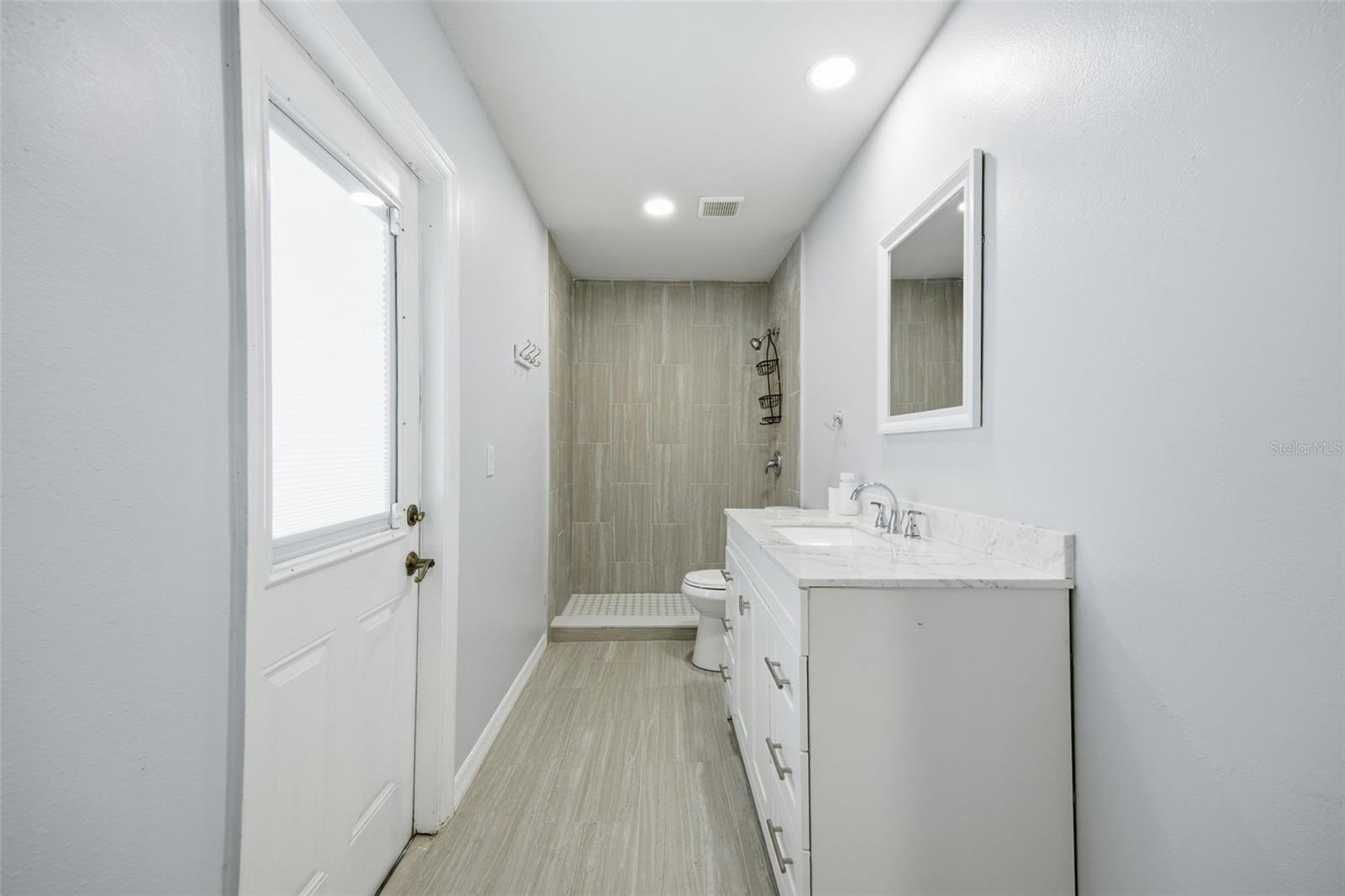 CHAPMAN MANORS - Residential