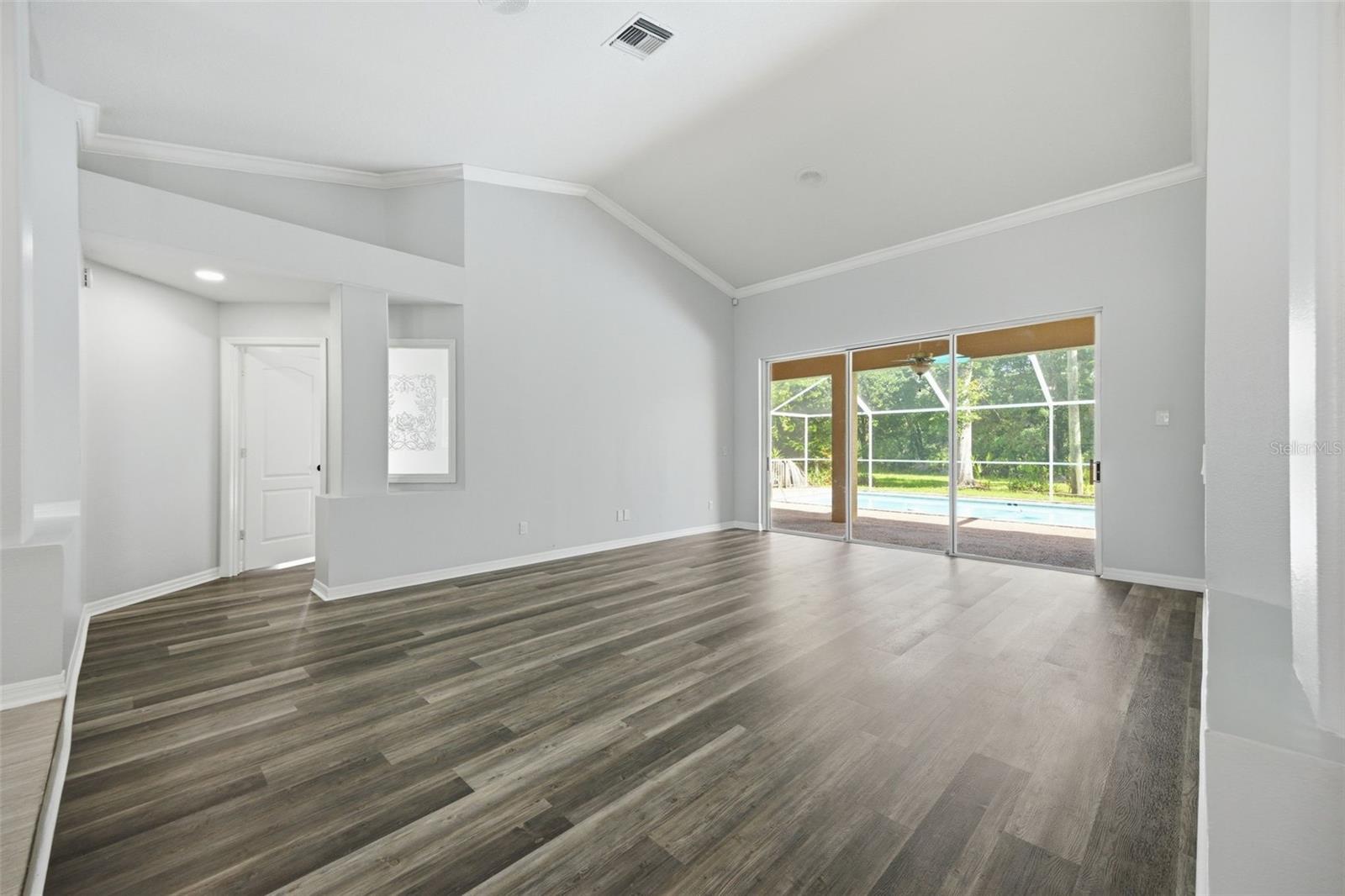 CHAPMAN MANORS - Residential