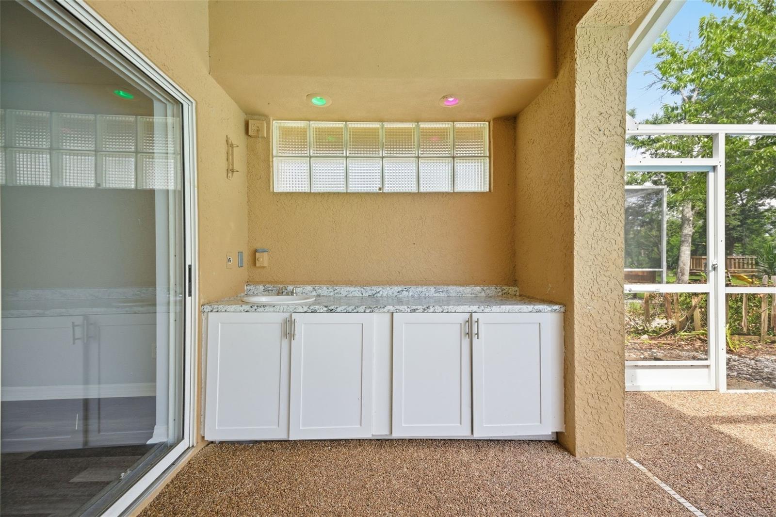 CHAPMAN MANORS - Residential