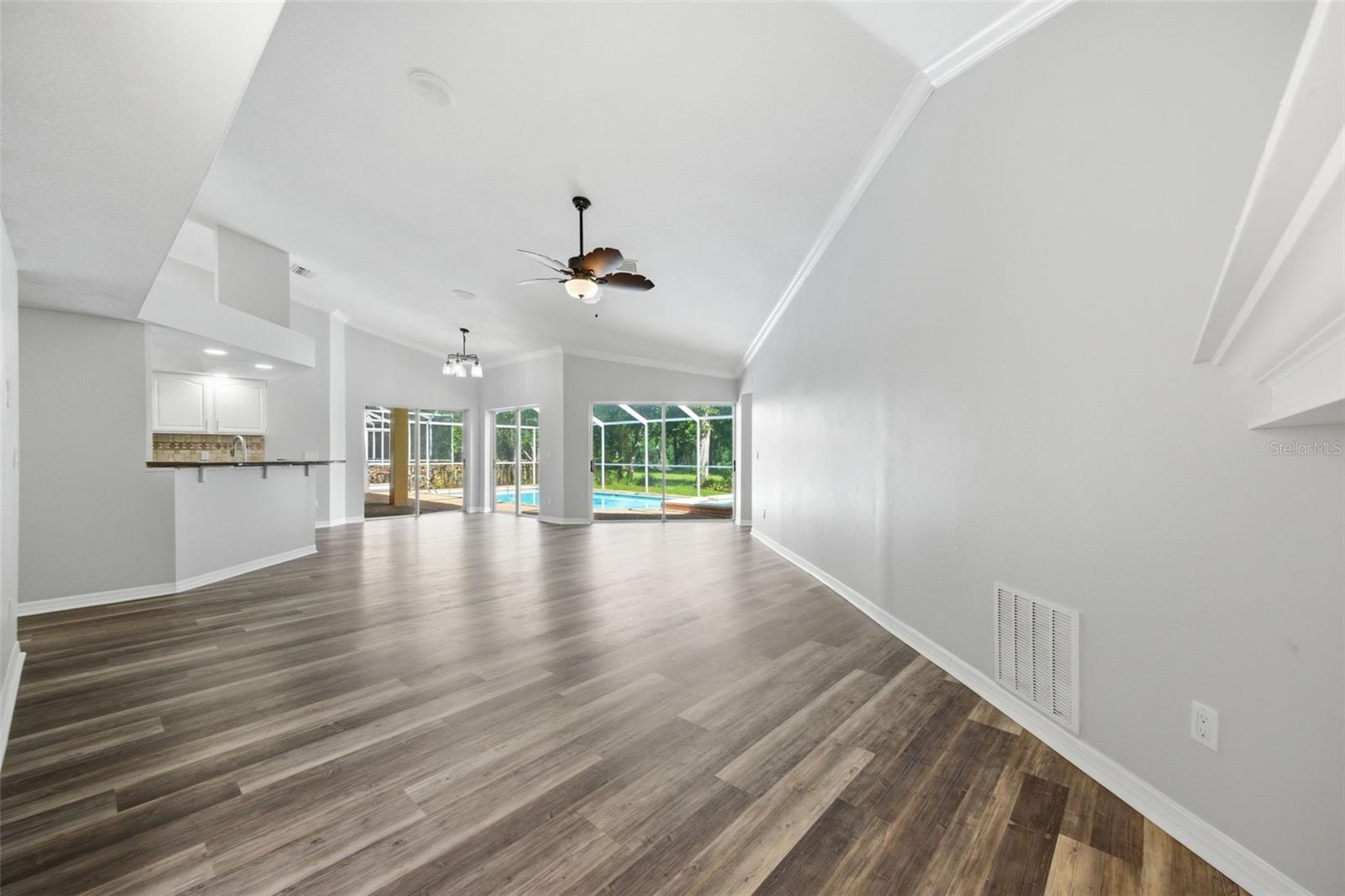 CHAPMAN MANORS - Residential
