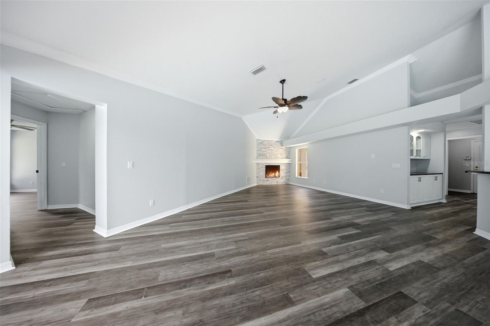 CHAPMAN MANORS - Residential