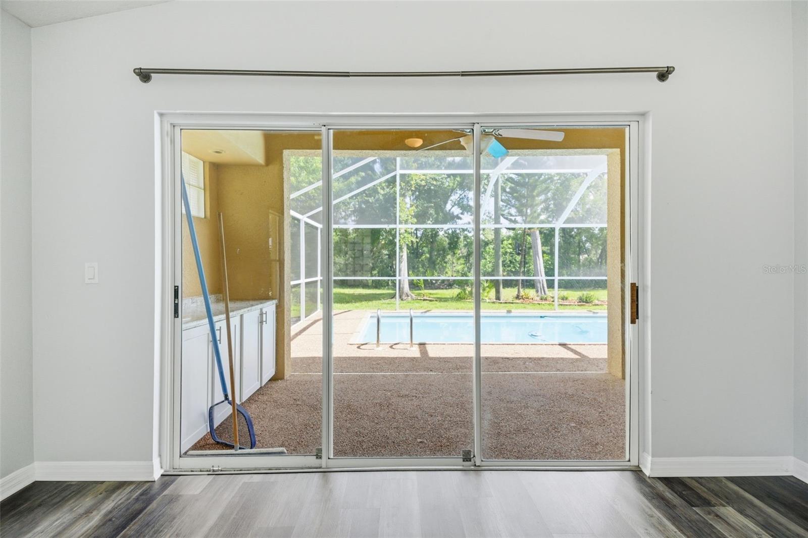 CHAPMAN MANORS - Residential