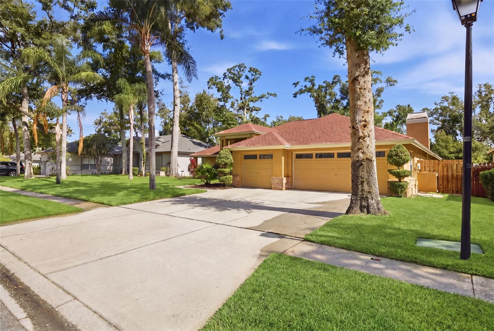 CHAPMAN MANORS - Residential