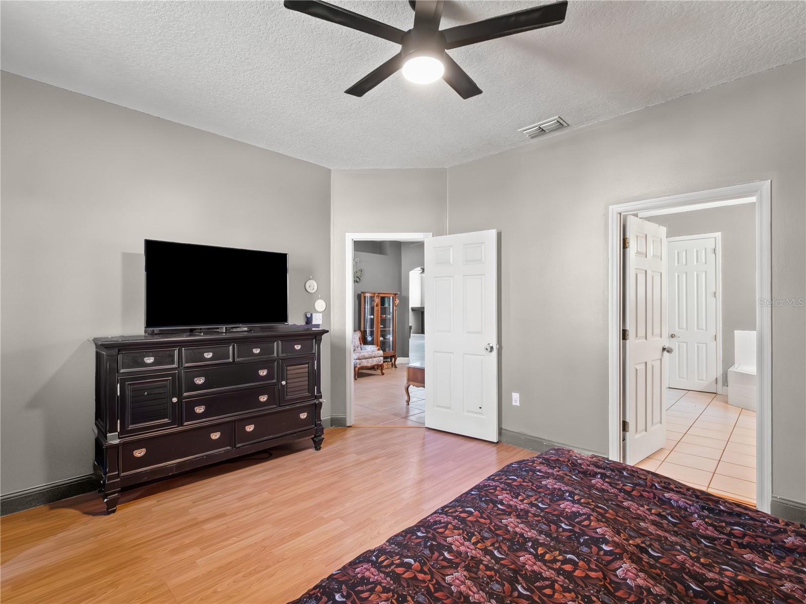 HIGH POINTE PH 01 - Residential