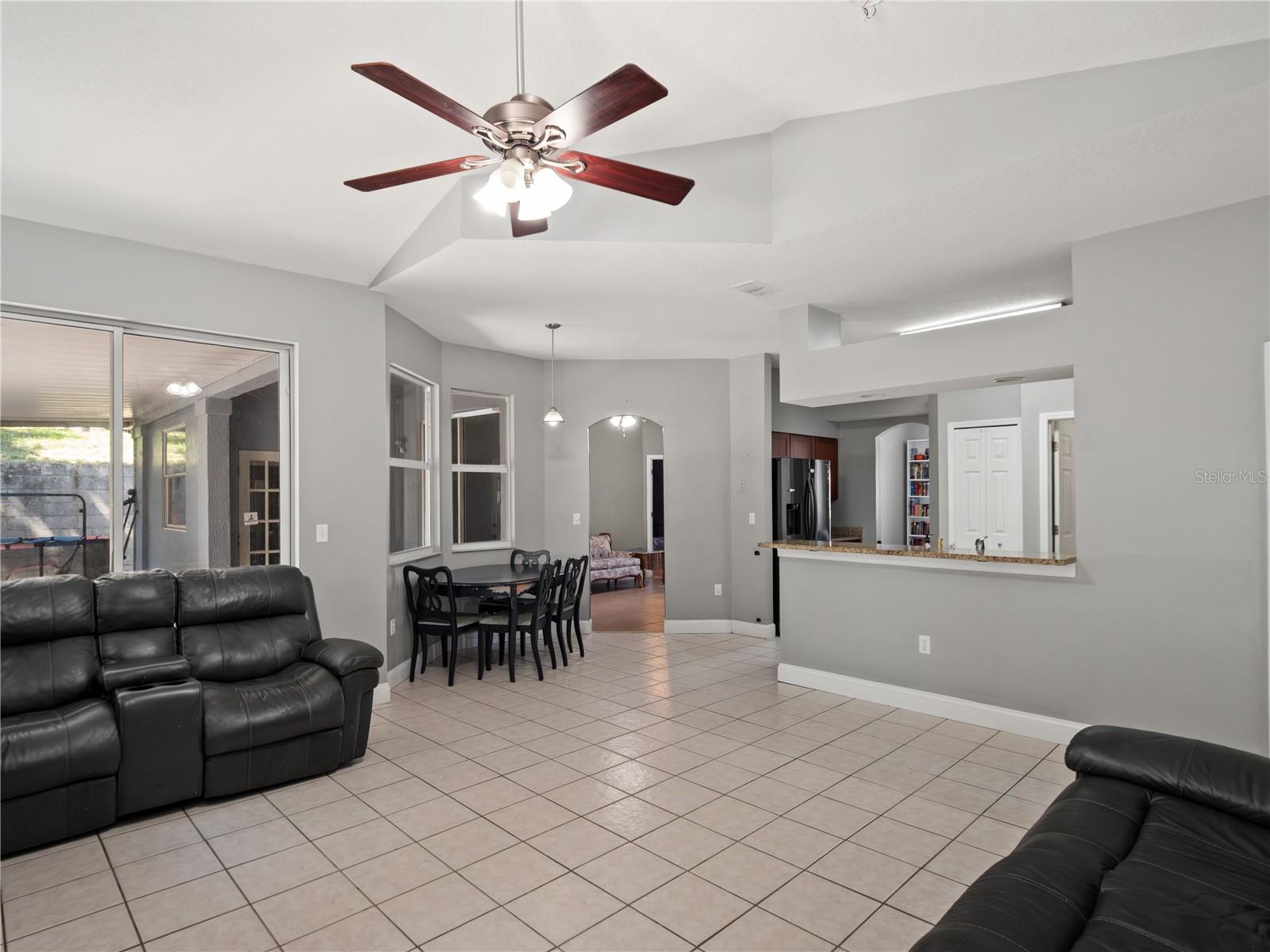 HIGH POINTE PH 01 - Residential