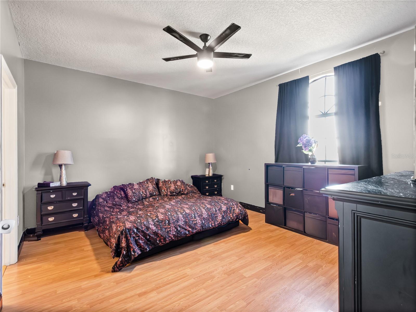 HIGH POINTE PH 01 - Residential