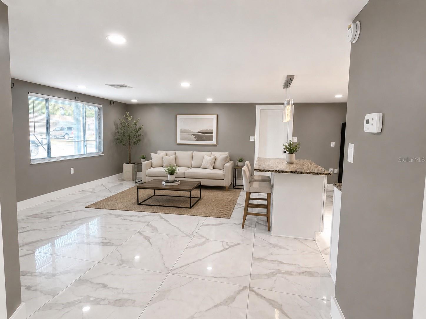 REGENCY PARK - Residential