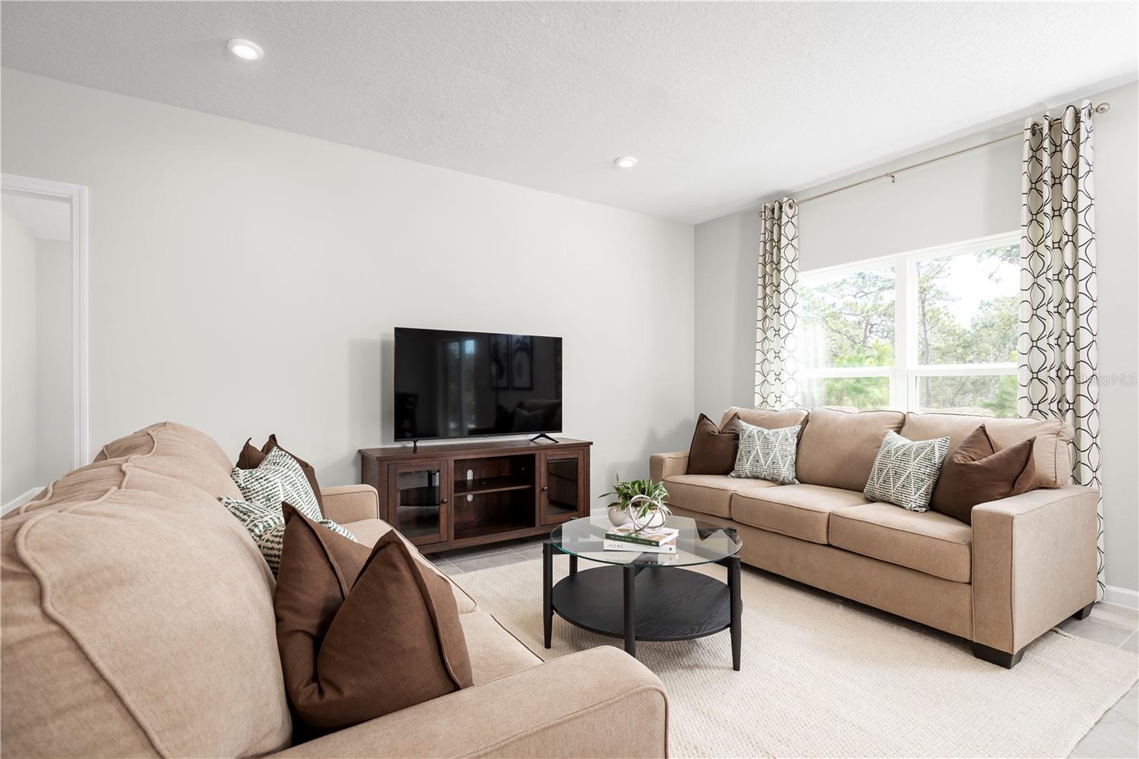 HILLWOOD PRESERVE - Residential