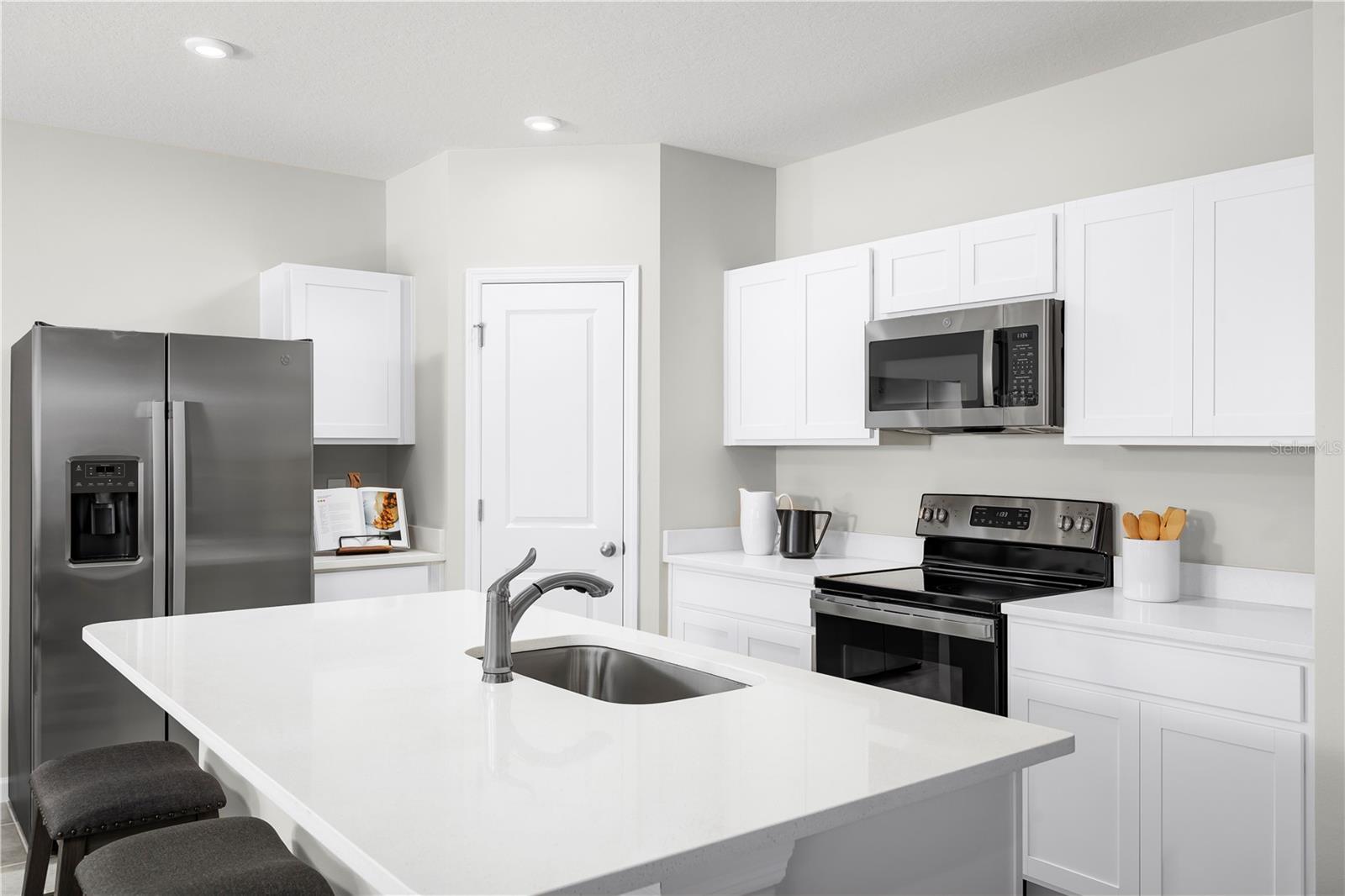HILLWOOD PRESERVE - Residential