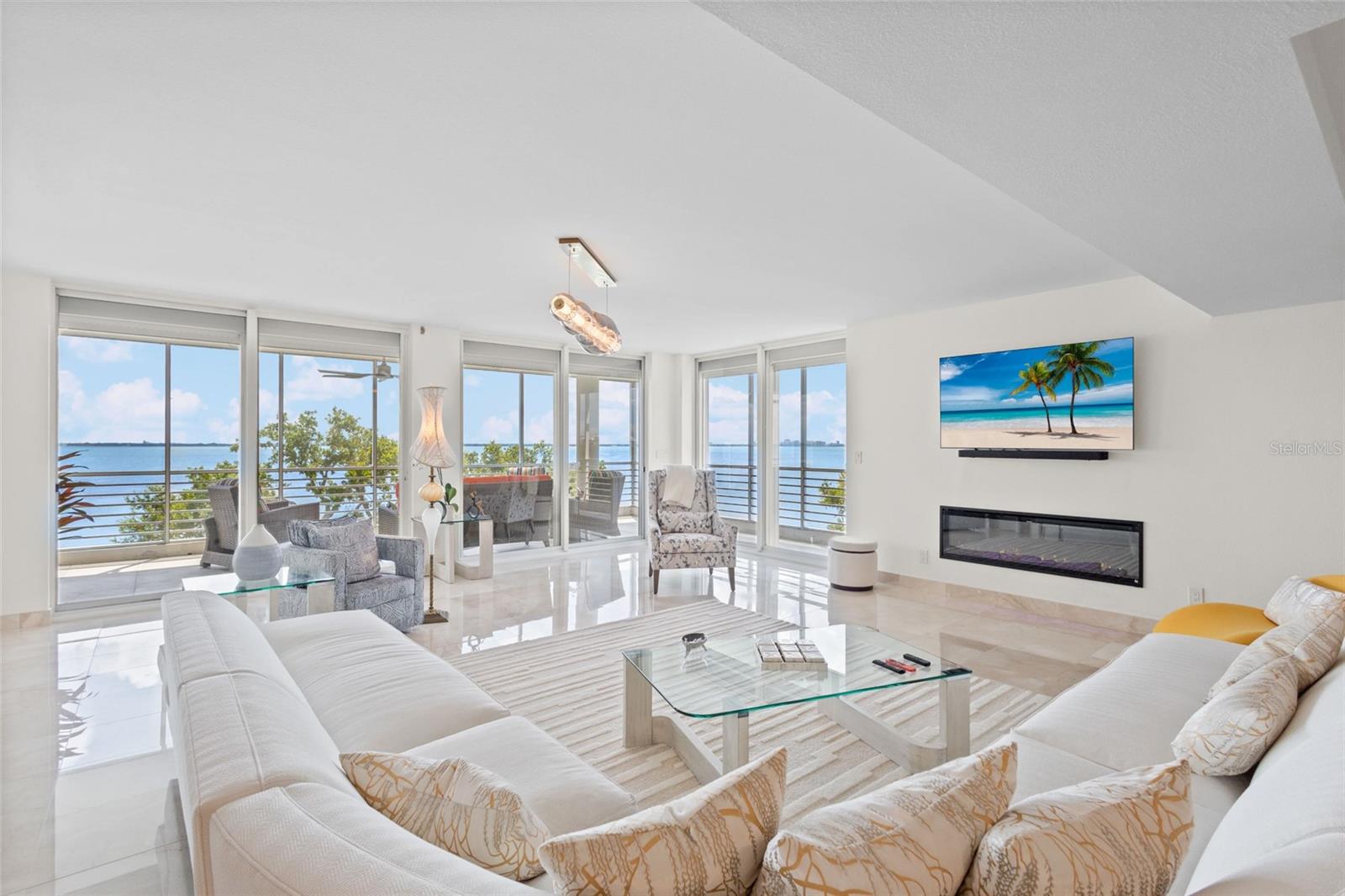 MARINA BAY - Residential