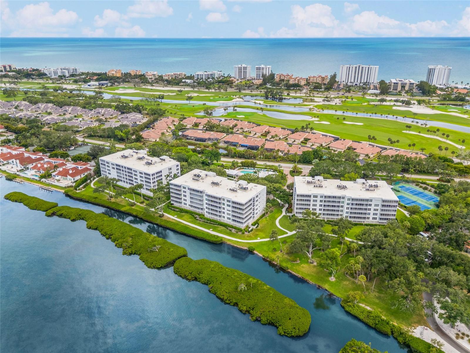 MARINA BAY - Residential