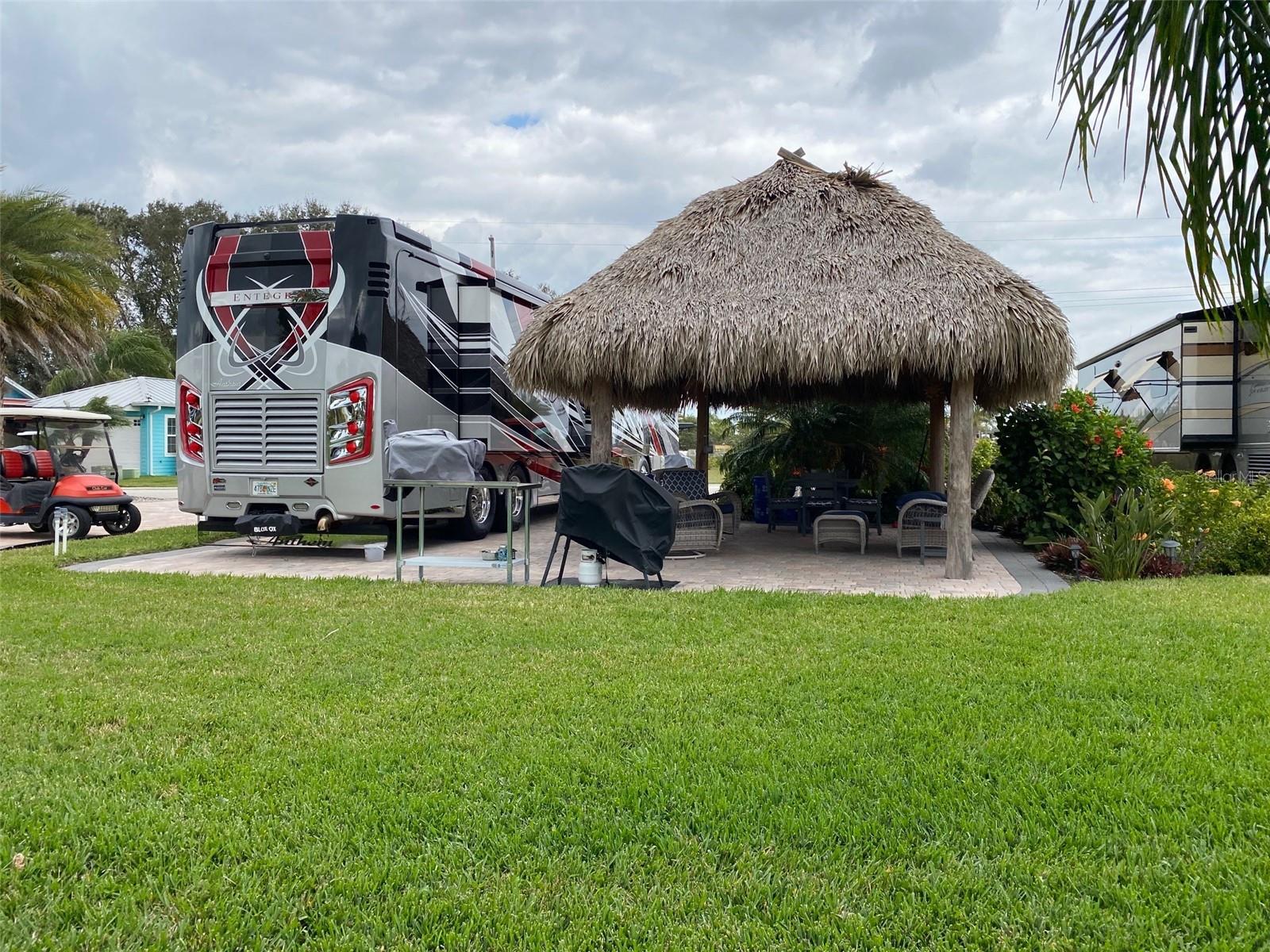 BAY LAKE RESIDENCE - Land