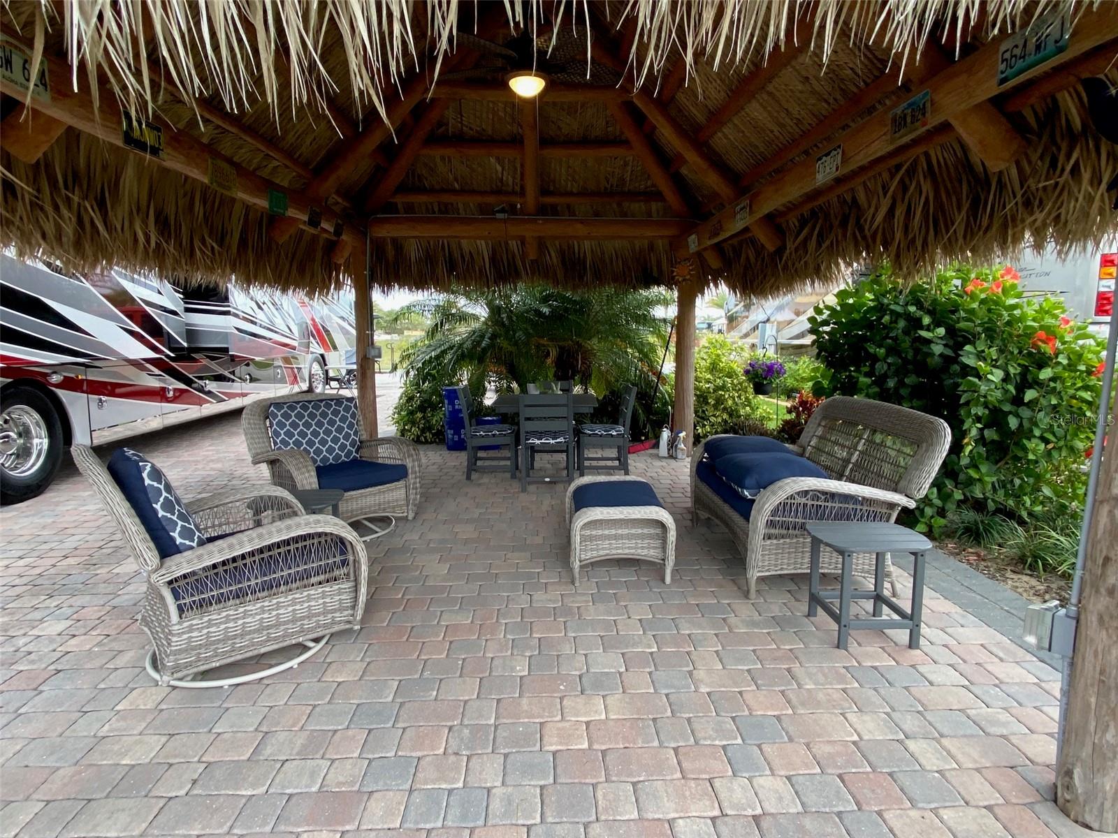 BAY LAKE RESIDENCE - Land