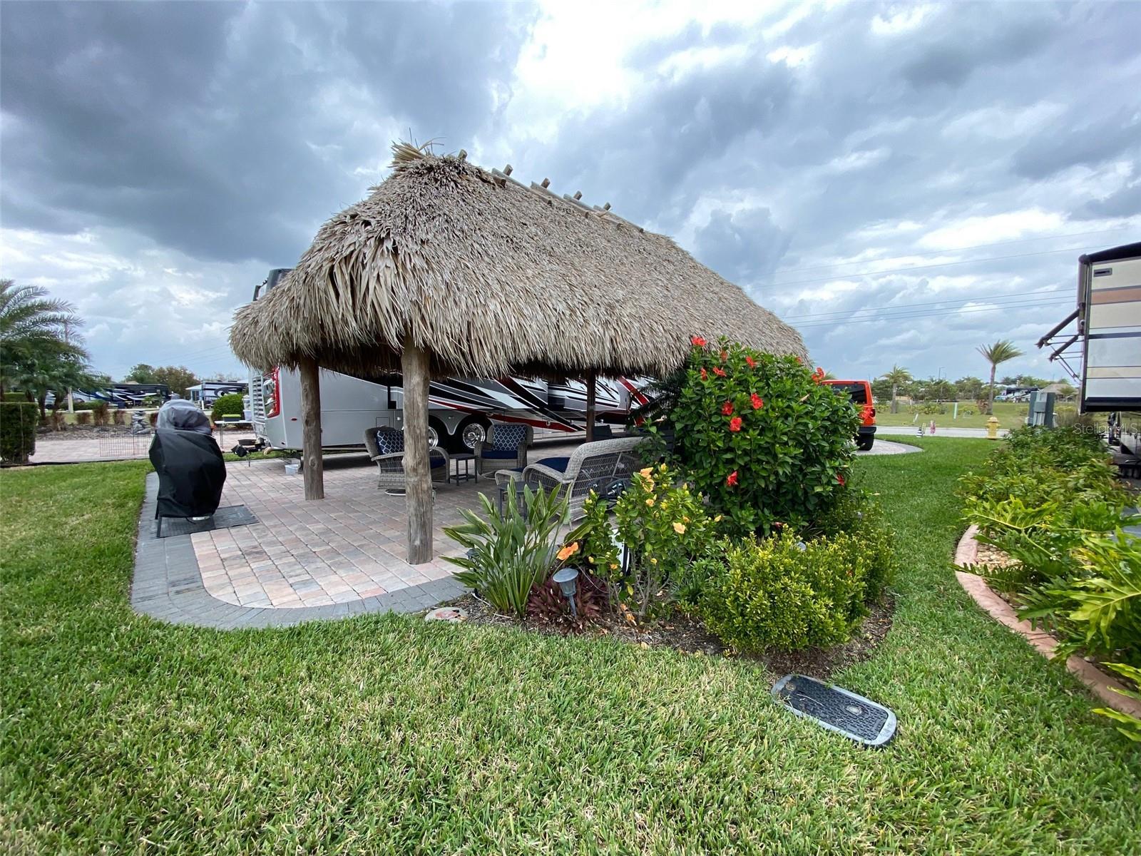 BAY LAKE RESIDENCE - Land
