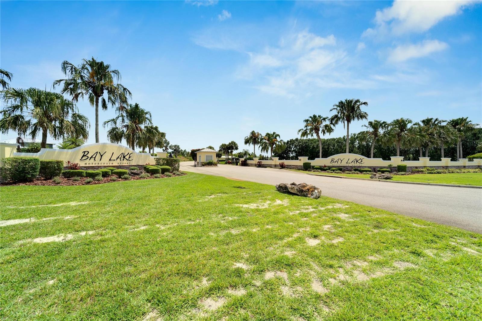 BAY LAKE RESIDENCE - Land
