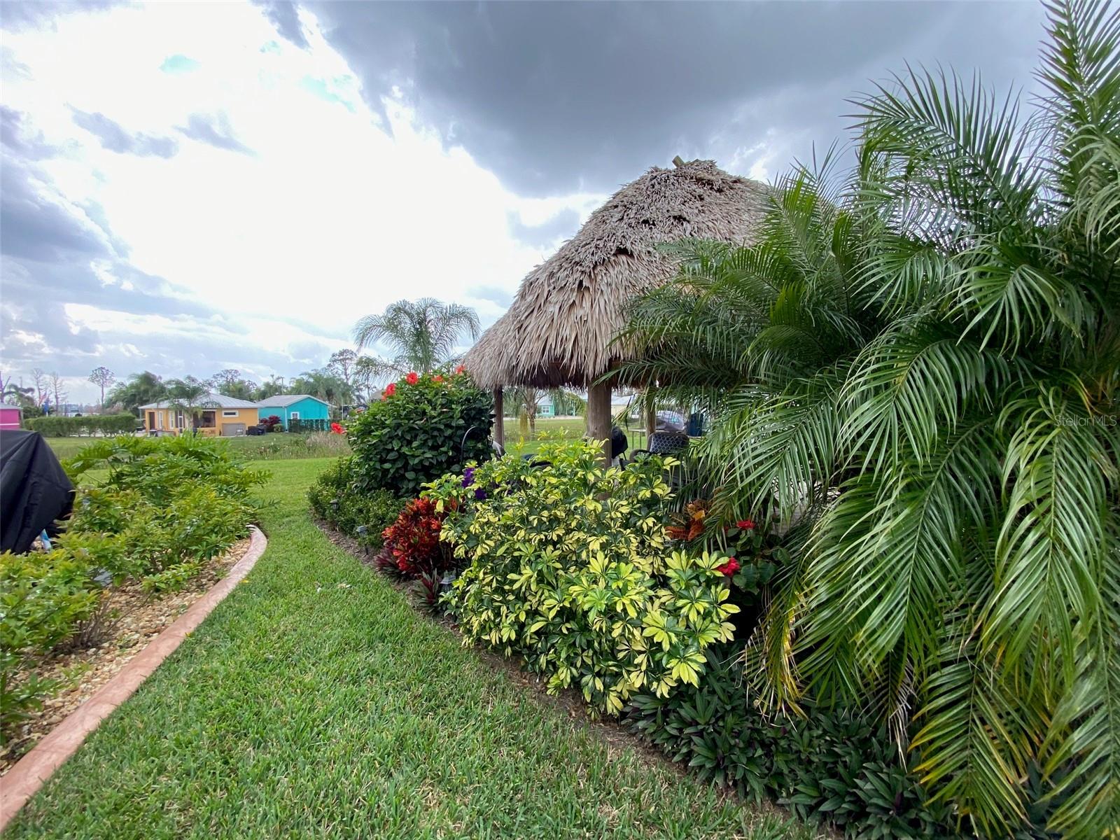 BAY LAKE RESIDENCE - Land