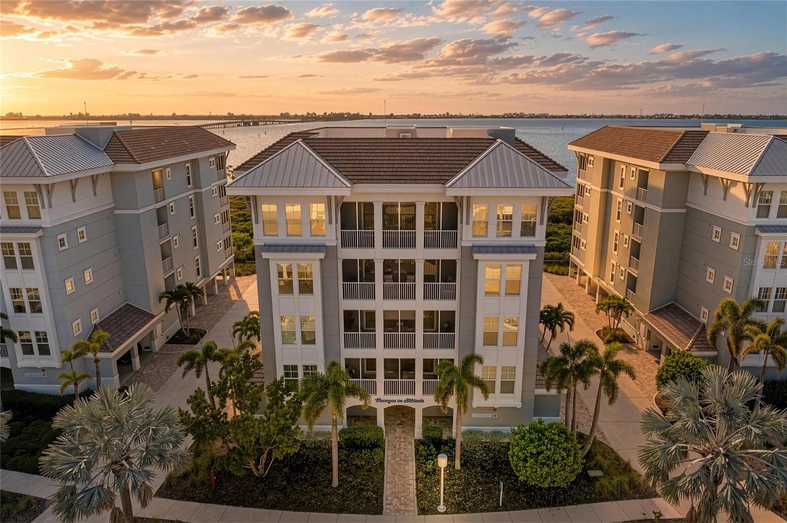 MARINA WALK ON ONE PARTICULAR HARBOUR - Residential