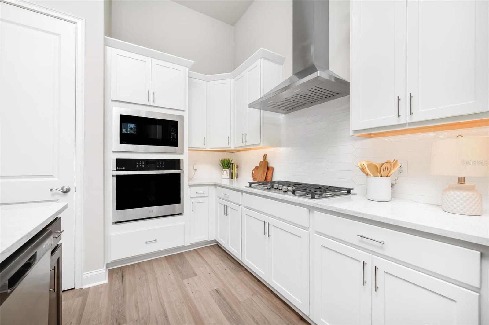 OAKMONT PH 4 PB 36 PG 83 - Residential