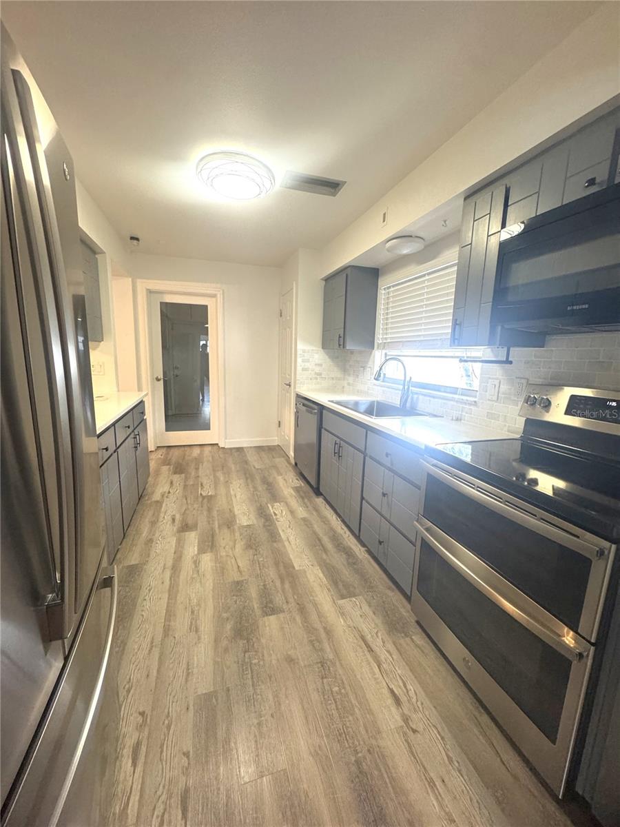 LAKE LAGRANGE HEIGHTS ADD 01 - Residential Lease