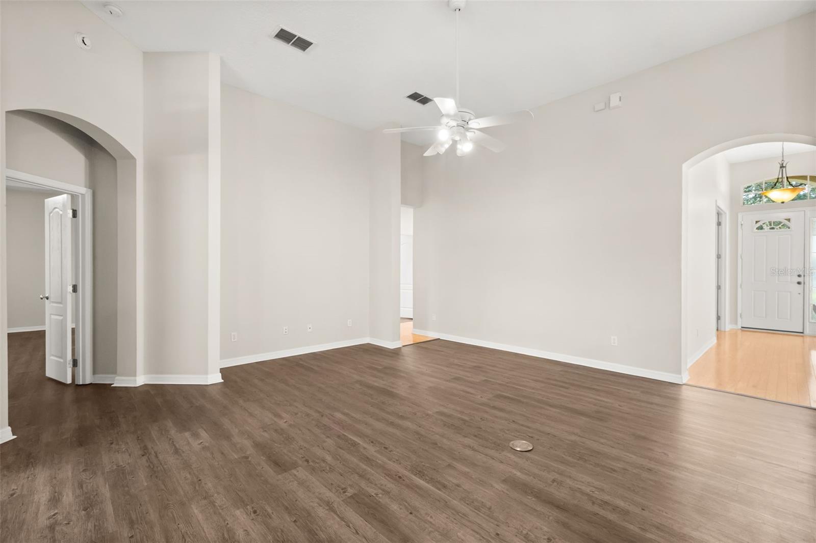 LIVE OAK RESERVE UNIT ONE - Residential Lease