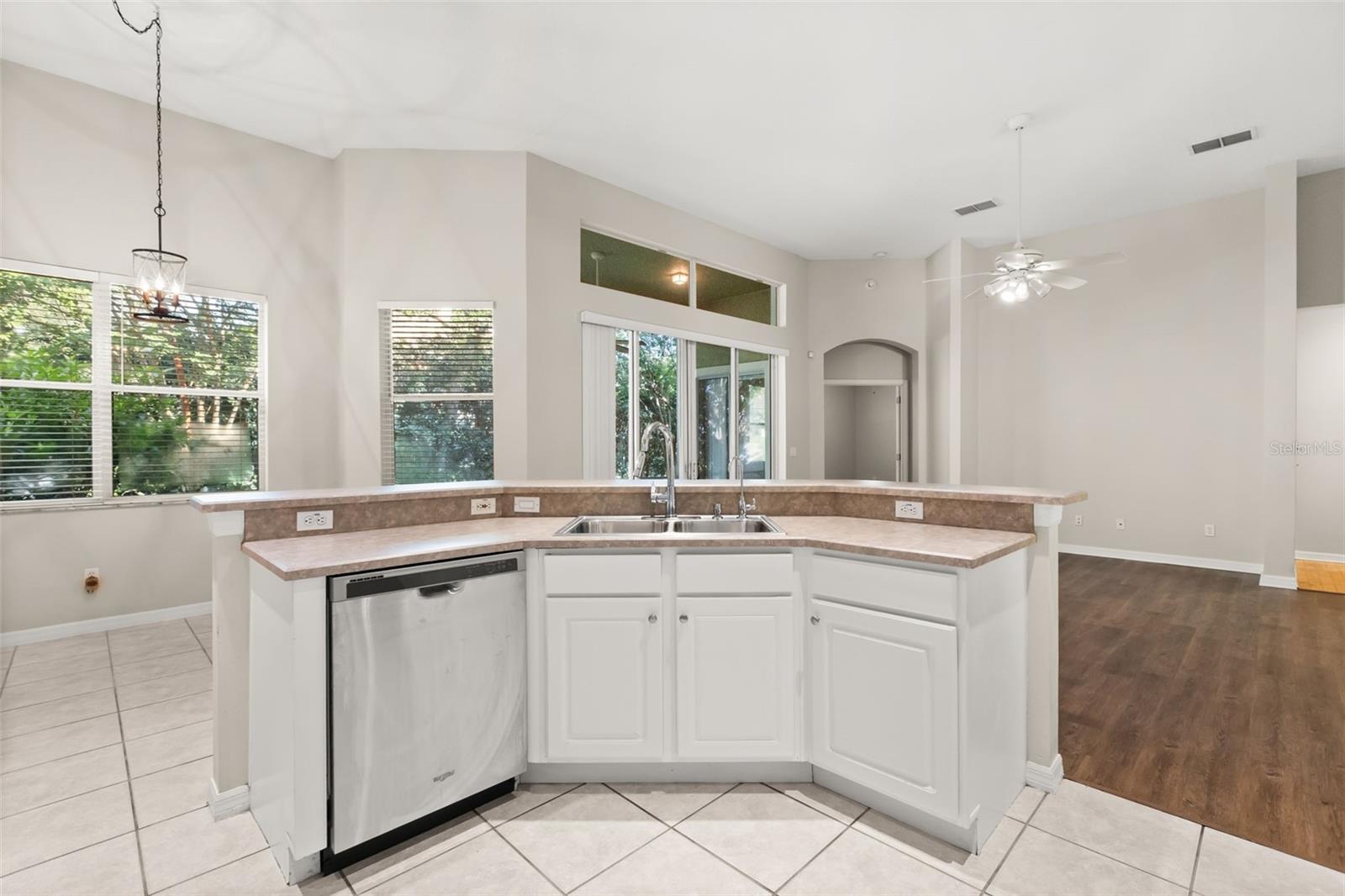 LIVE OAK RESERVE UNIT ONE - Residential Lease