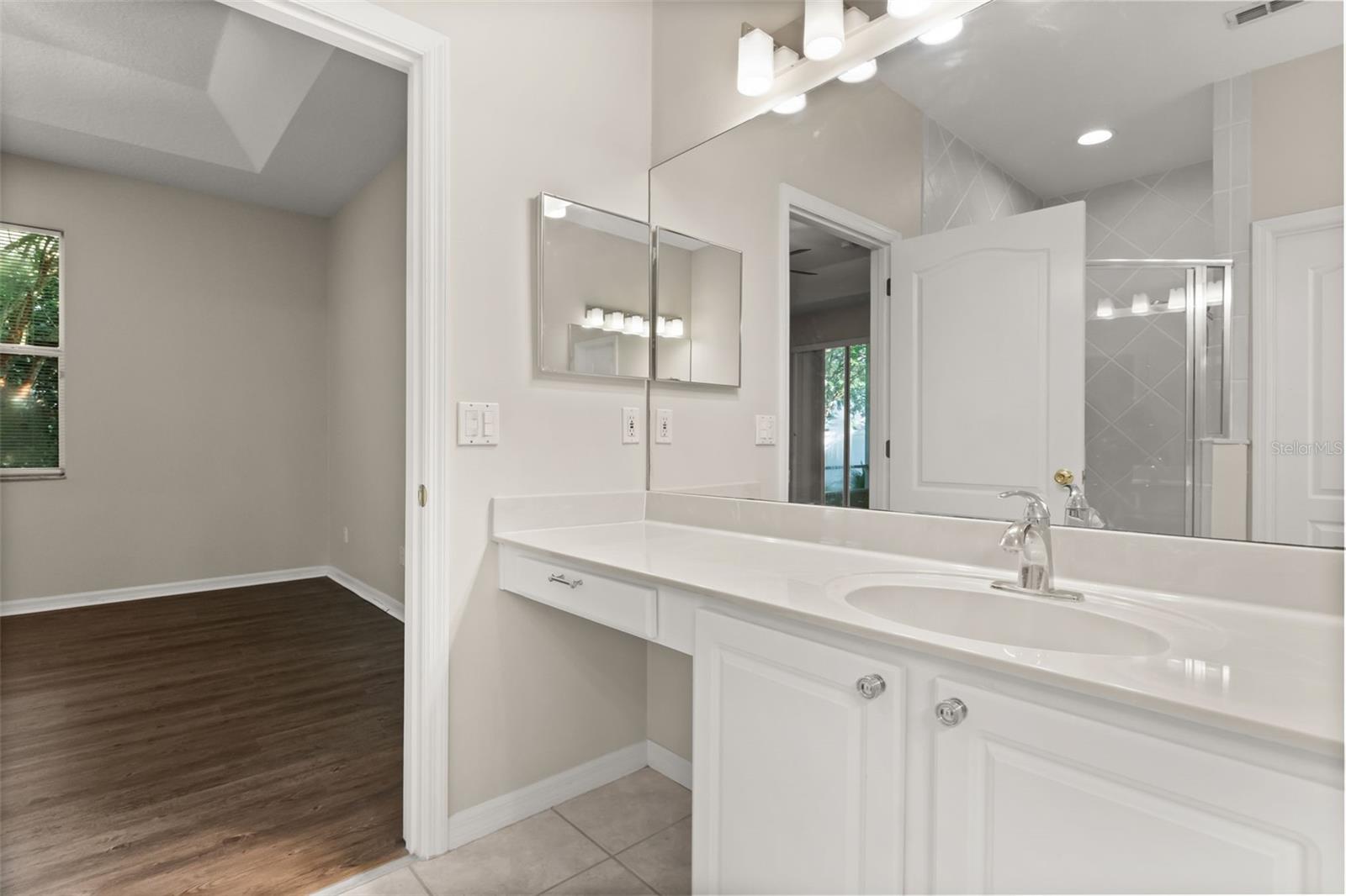LIVE OAK RESERVE UNIT ONE - Residential Lease