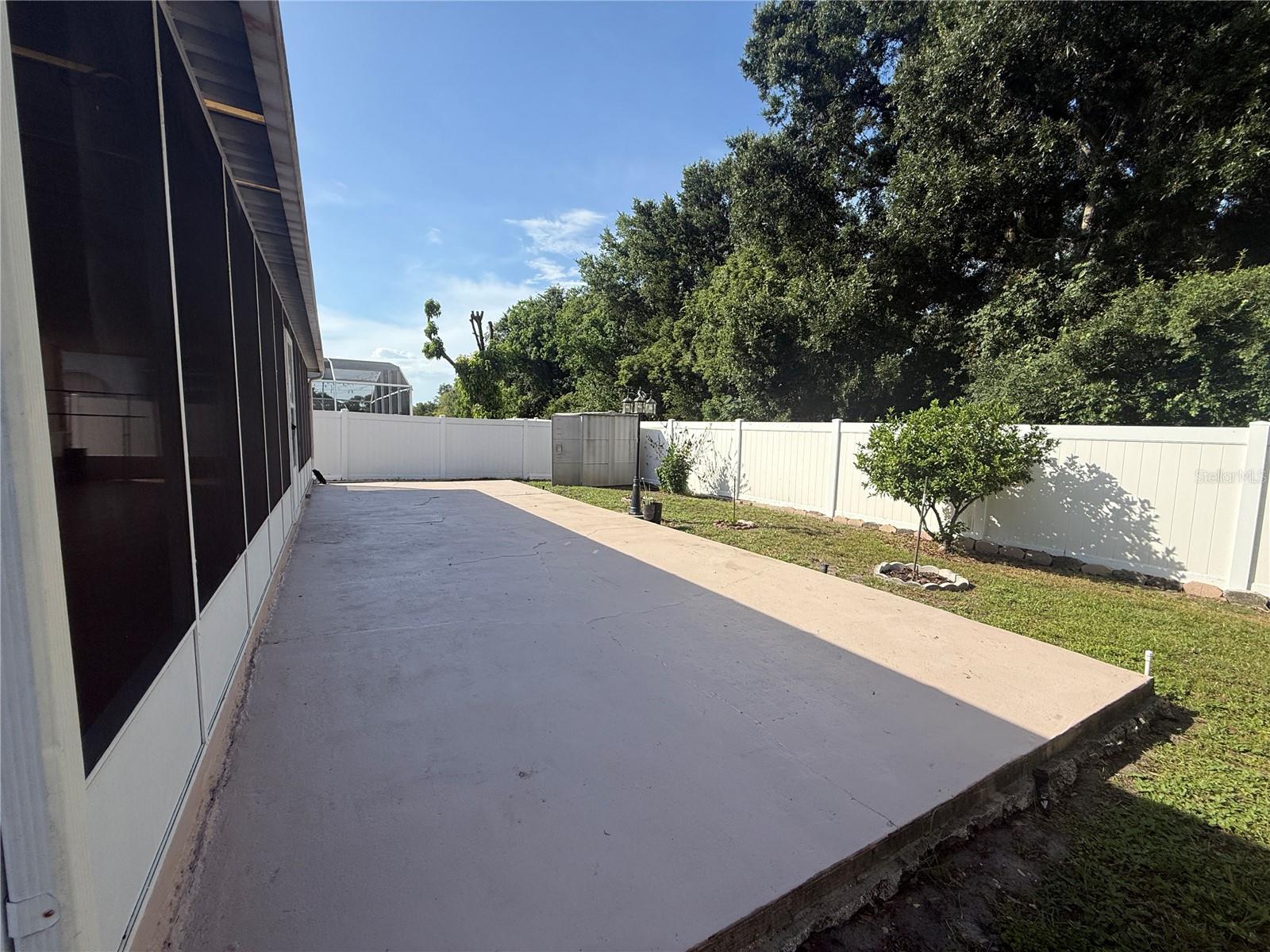 CHASE GROVES UNIT 6 - Residential Lease