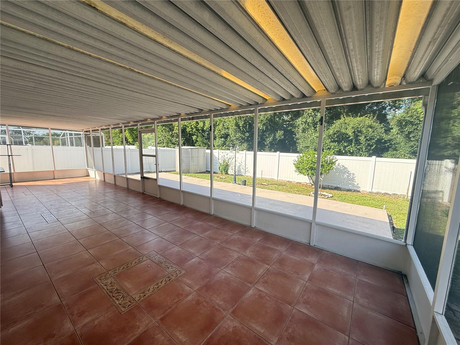 CHASE GROVES UNIT 6 - Residential Lease