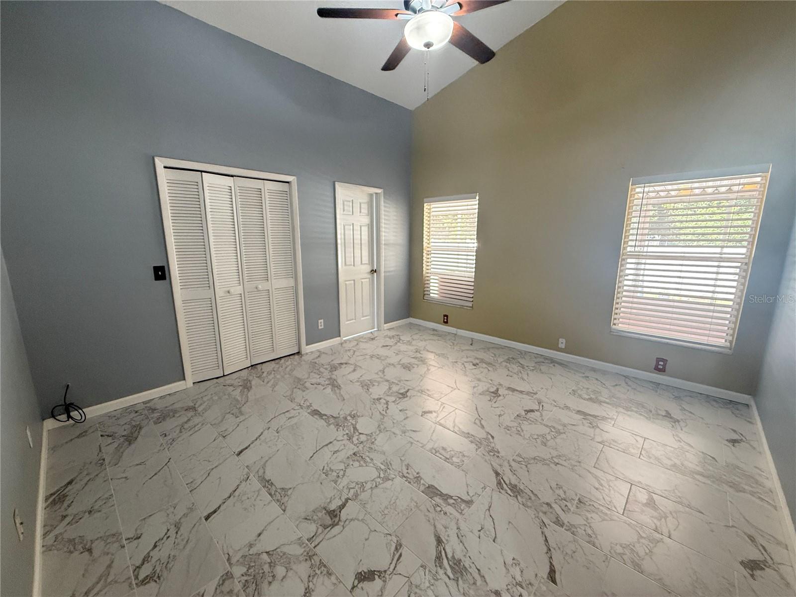 CHASE GROVES UNIT 6 - Residential Lease