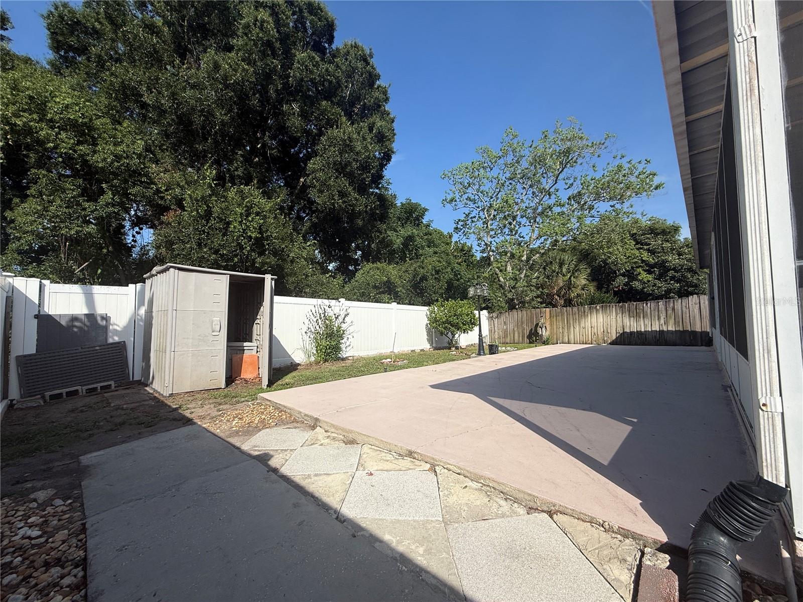 CHASE GROVES UNIT 6 - Residential Lease