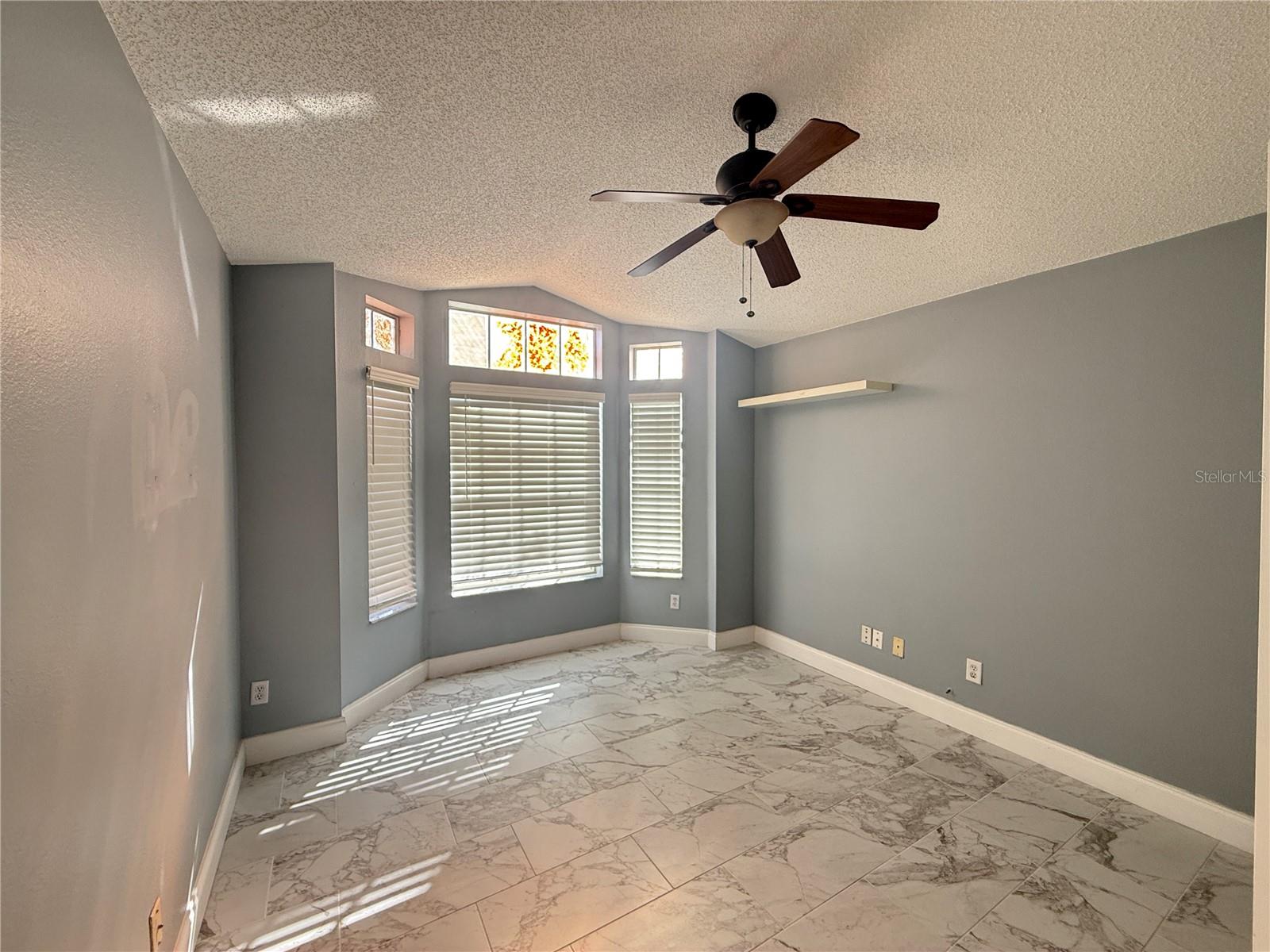 CHASE GROVES UNIT 6 - Residential Lease