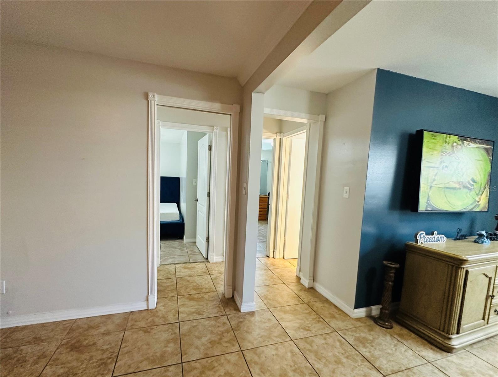 WOODCREST UNIT 5 - Residential Lease