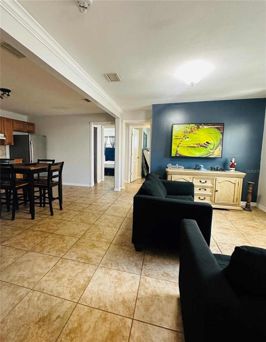 WOODCREST UNIT 5 - Residential Lease
