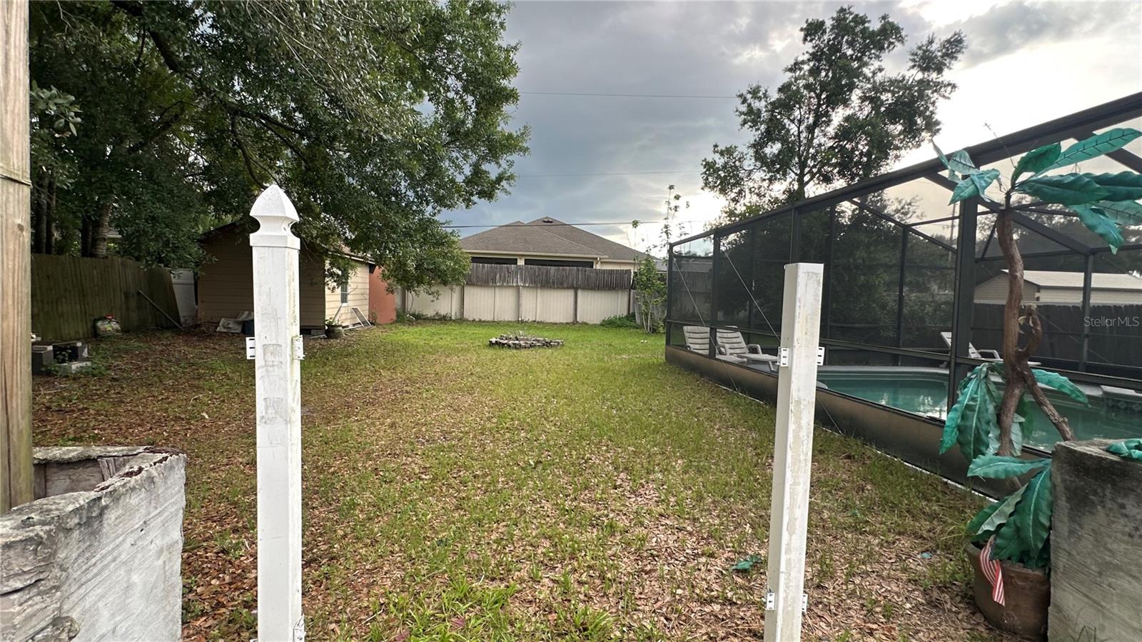 WOODCREST UNIT 5 - Residential Lease
