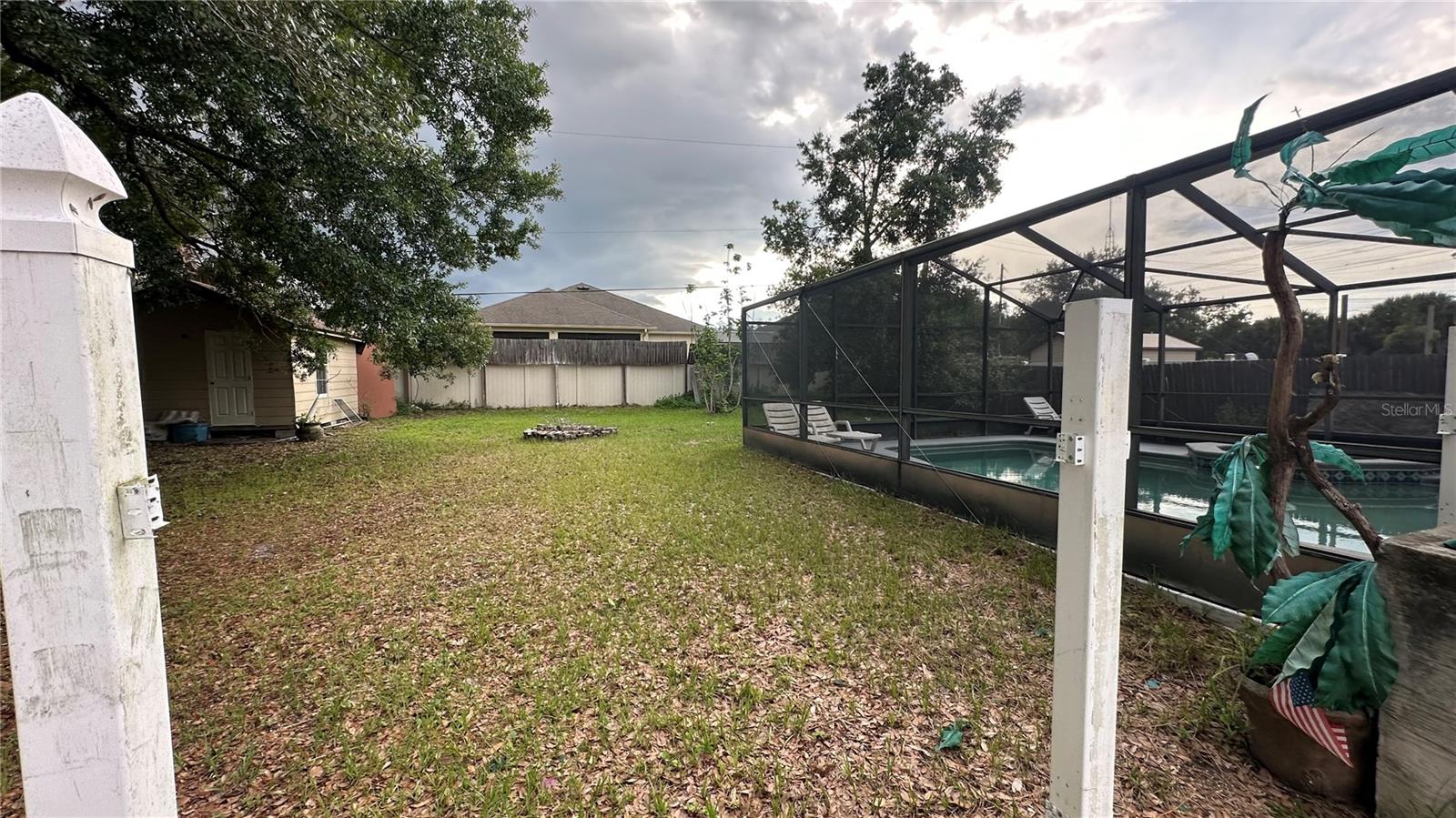 WOODCREST UNIT 5 - Residential Lease