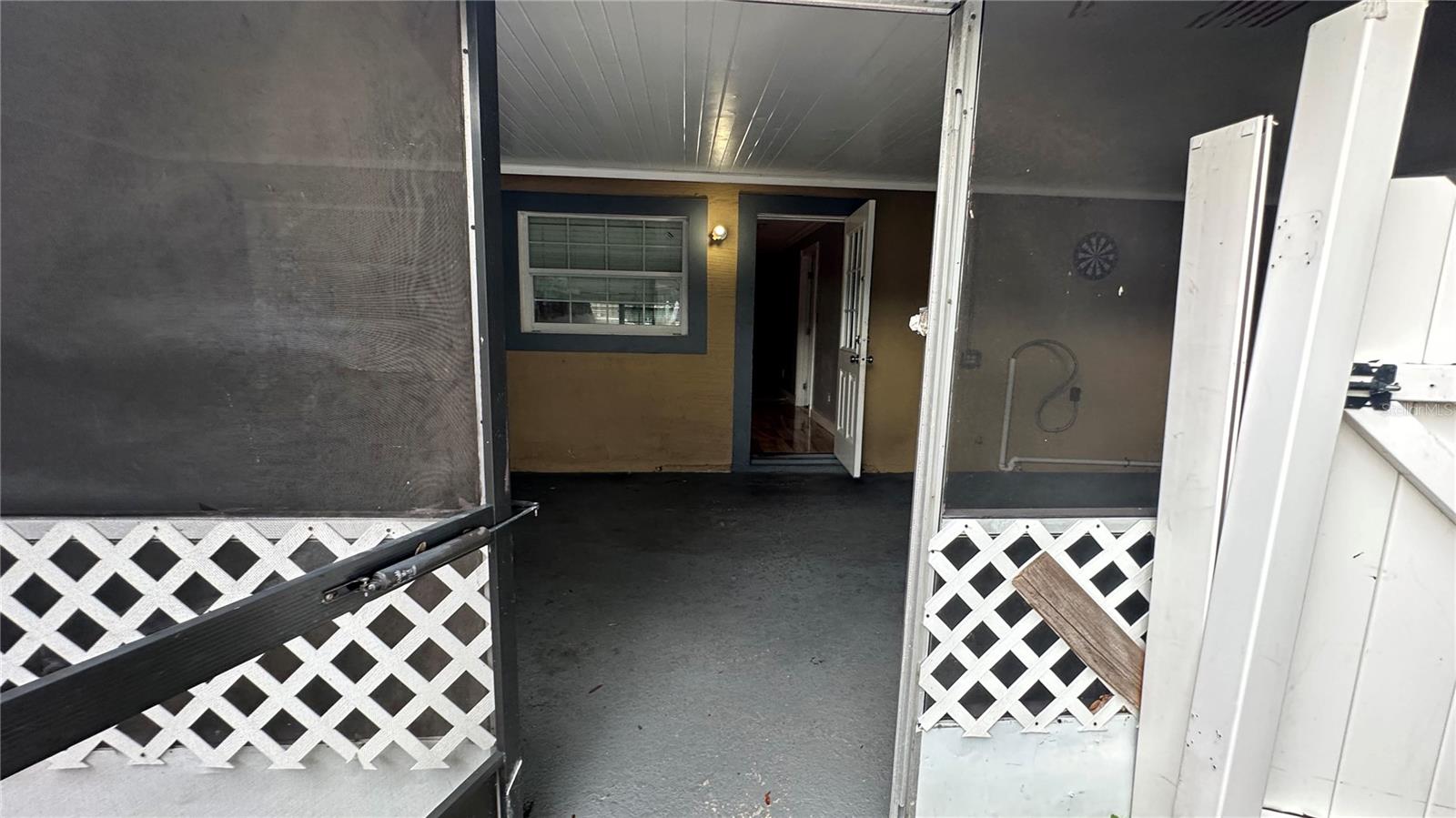 WOODCREST UNIT 5 - Residential Lease