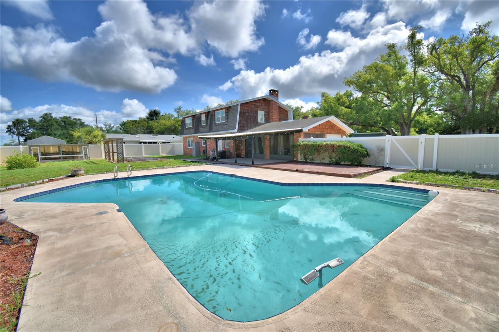 VILLA TERRACE - Residential
