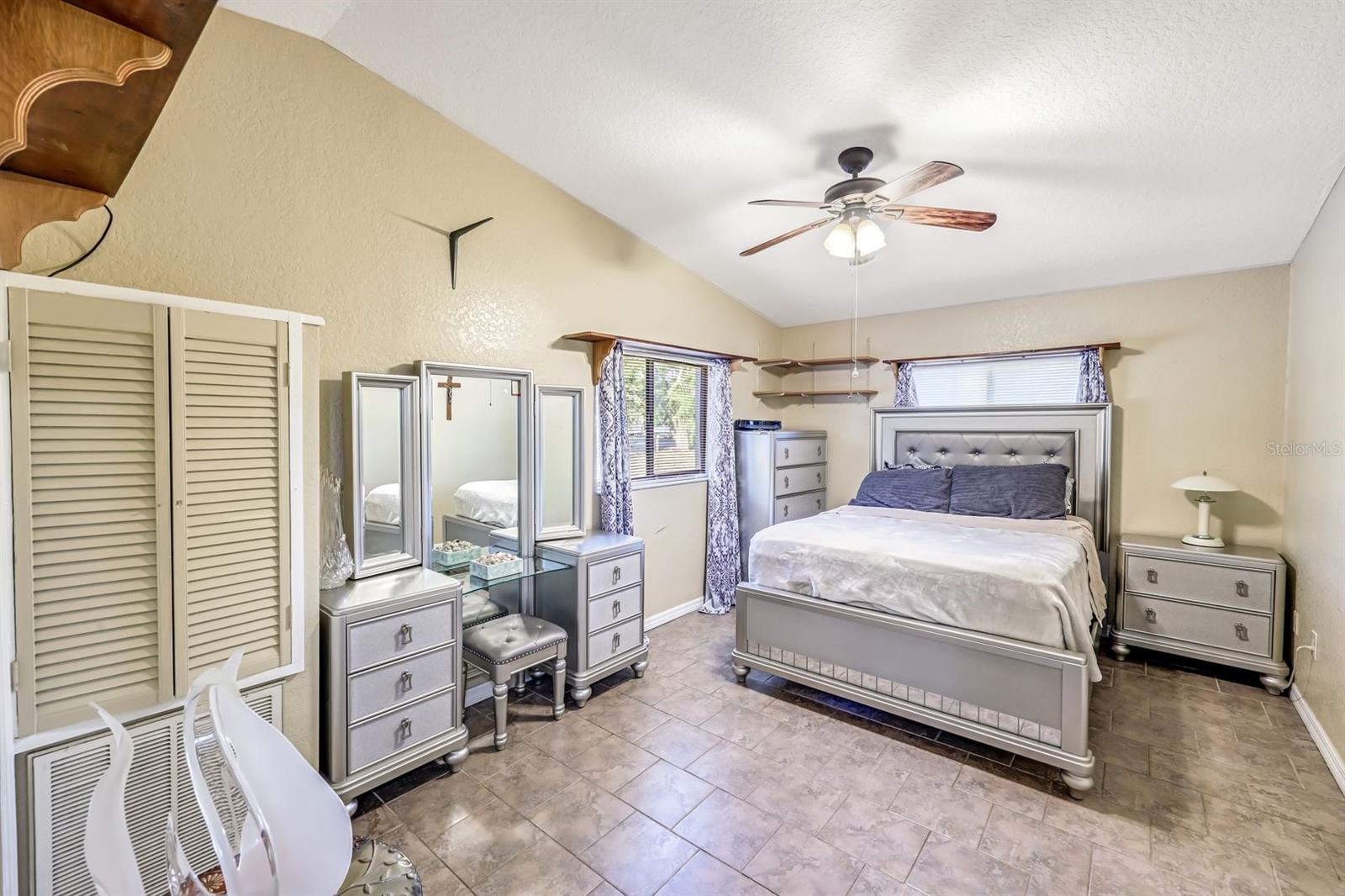 ACREAGE & UNREC - Residential