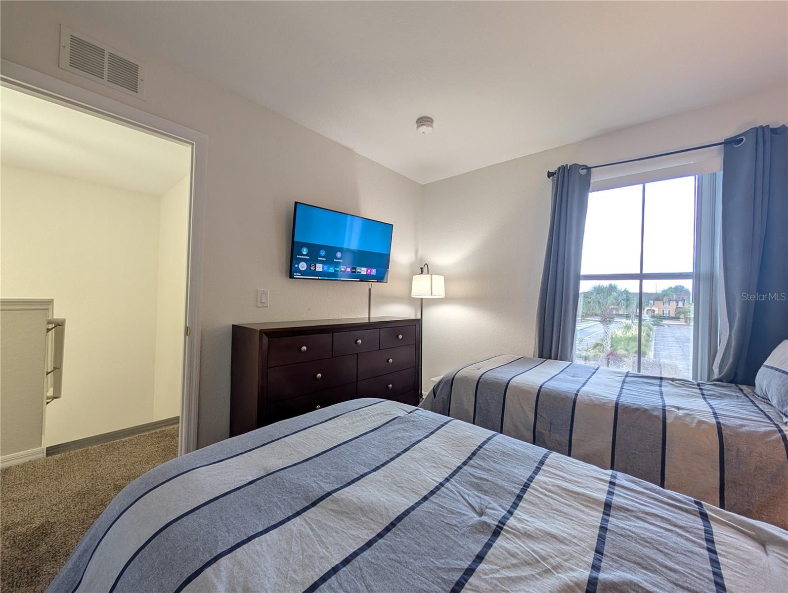 REGAL PALMS AT HIGHLAND RESERVE PH 04 - Residential