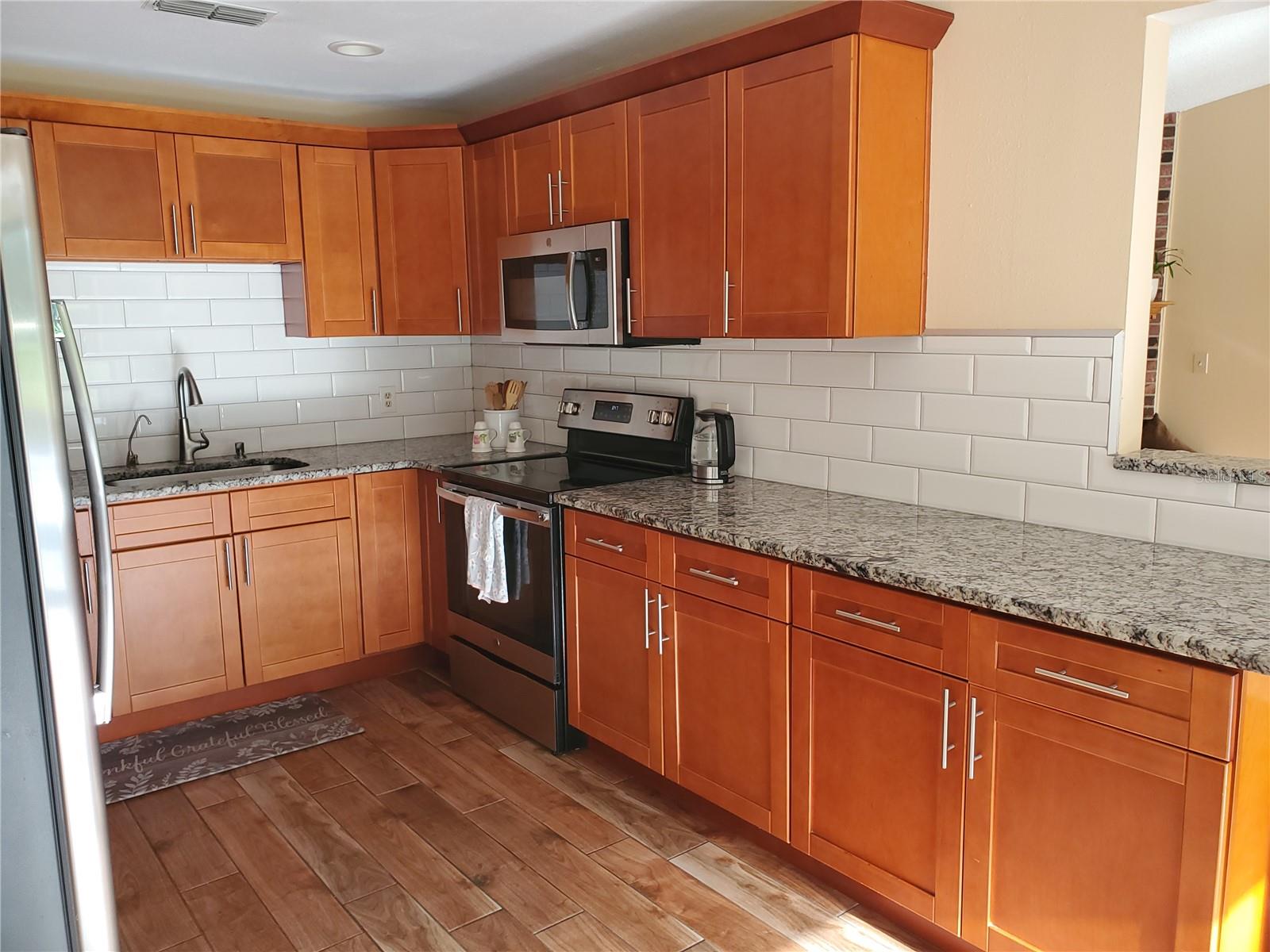 EAST LAKE WOODLANDS - Residential