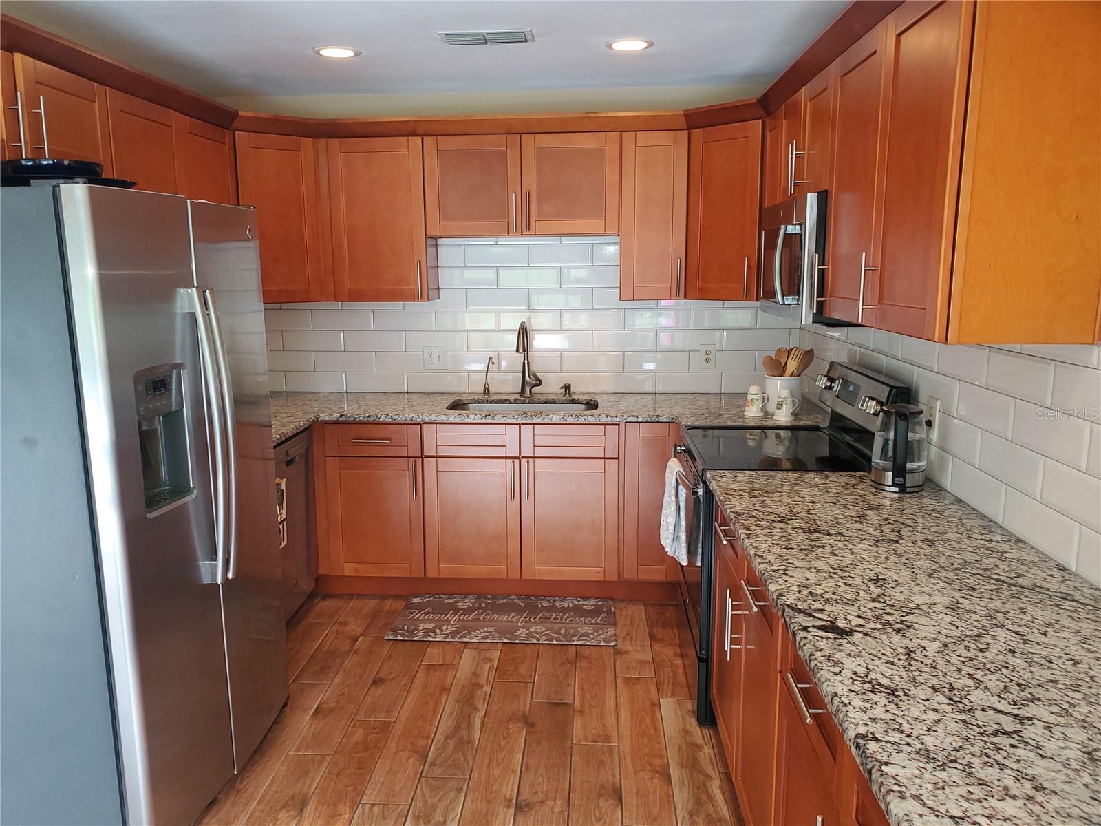 EAST LAKE WOODLANDS - Residential