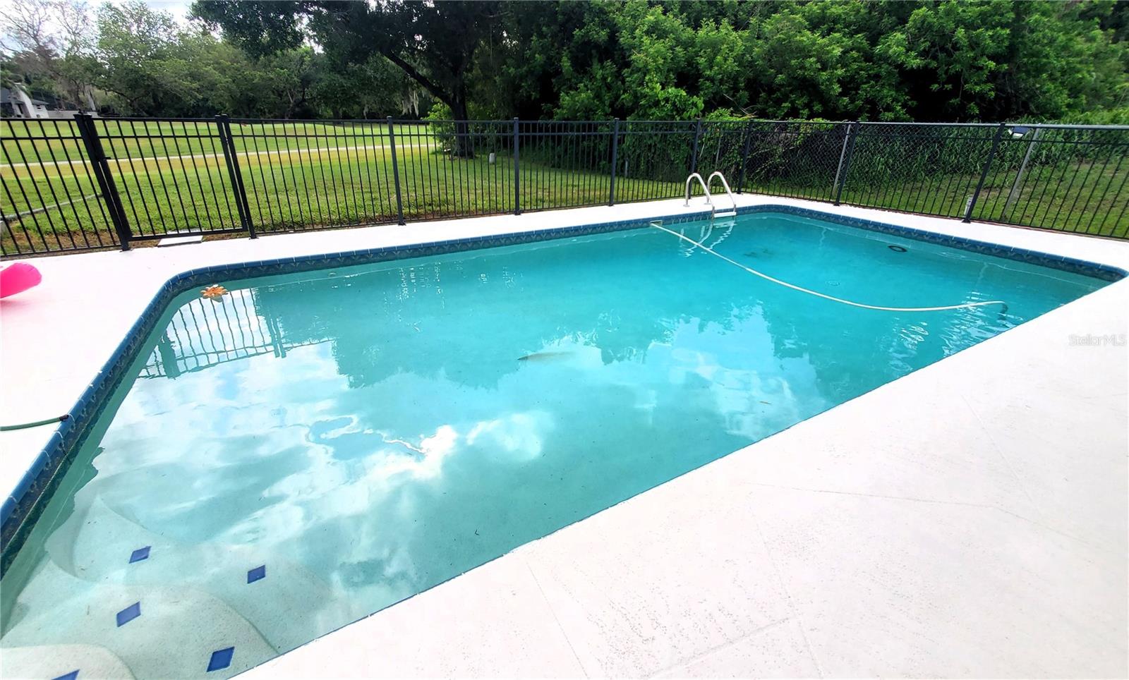 EAST LAKE WOODLANDS - Residential