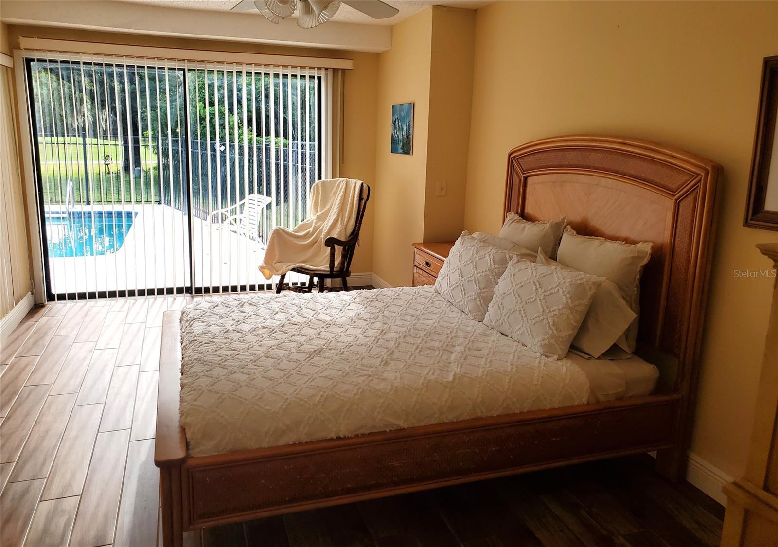 EAST LAKE WOODLANDS - Residential