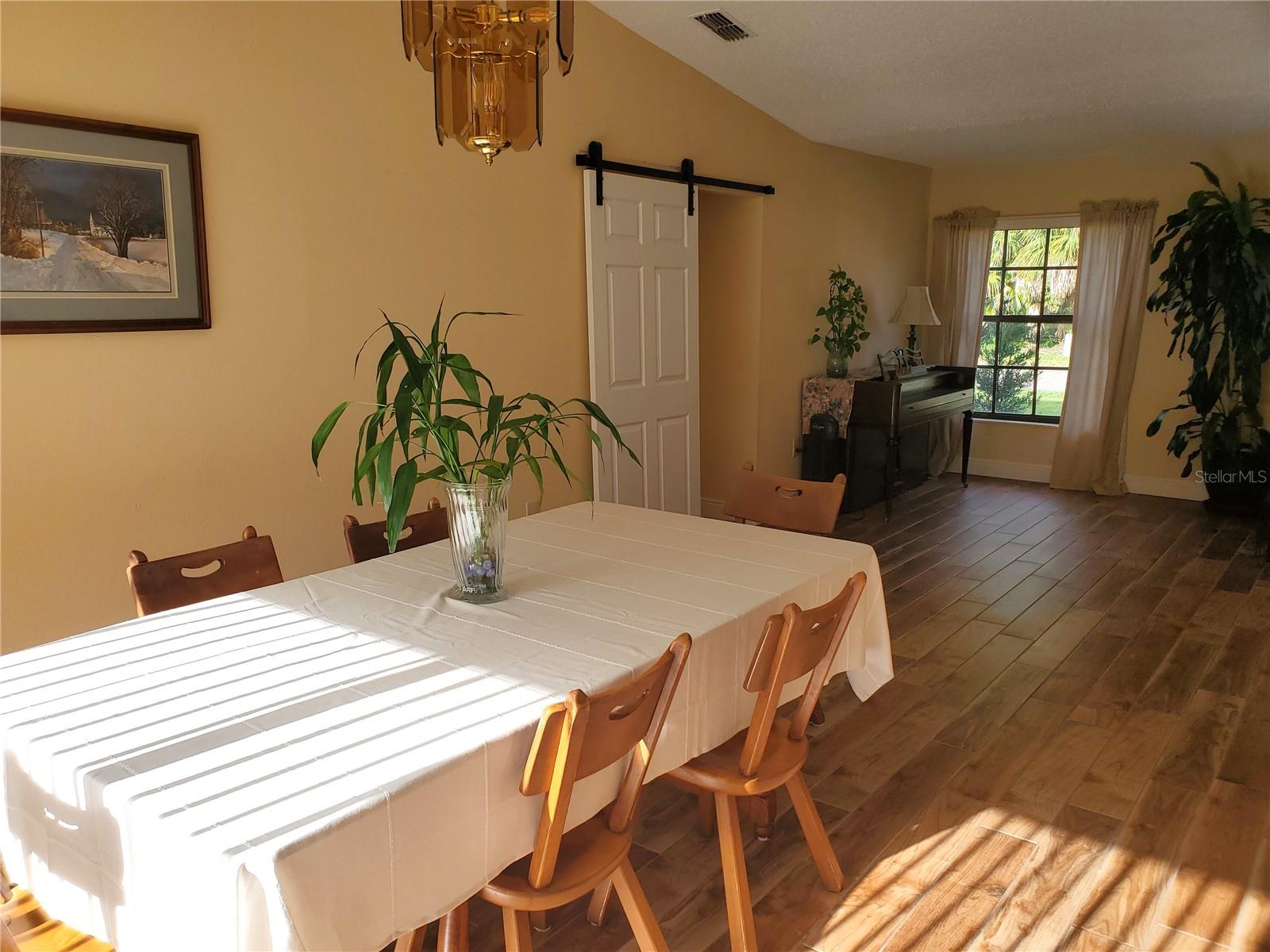 EAST LAKE WOODLANDS - Residential