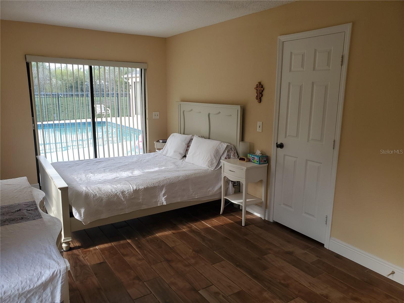 EAST LAKE WOODLANDS - Residential