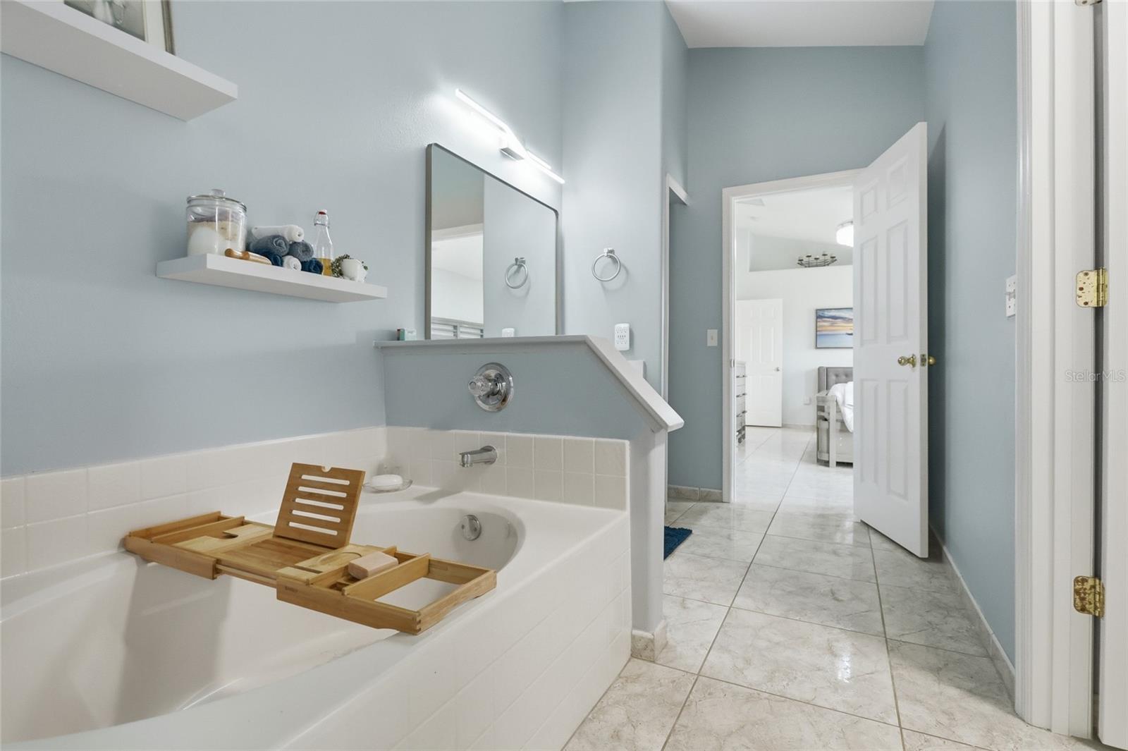 WINDMILL POINT UNIT 2 - Residential