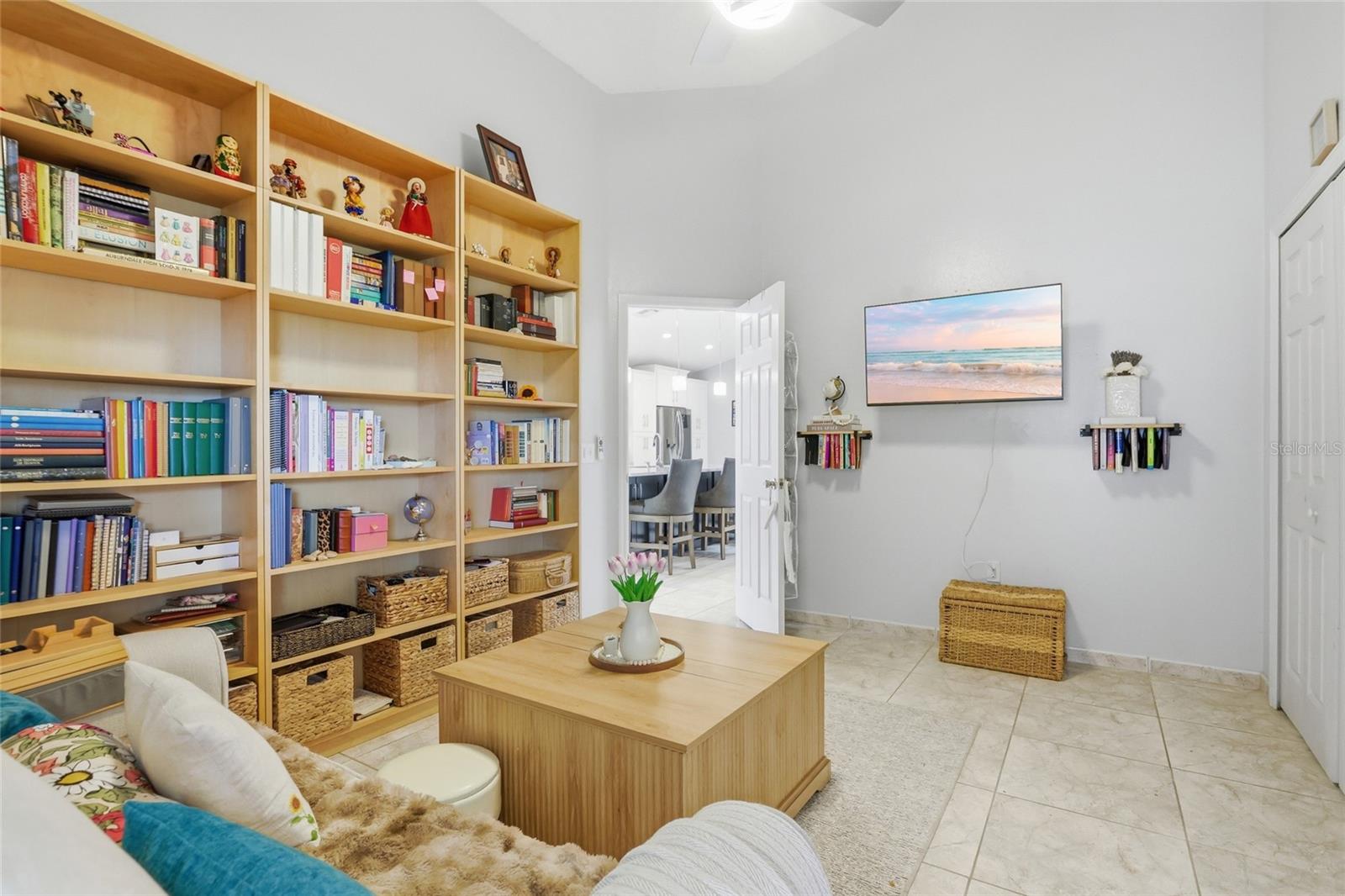 WINDMILL POINT UNIT 2 - Residential