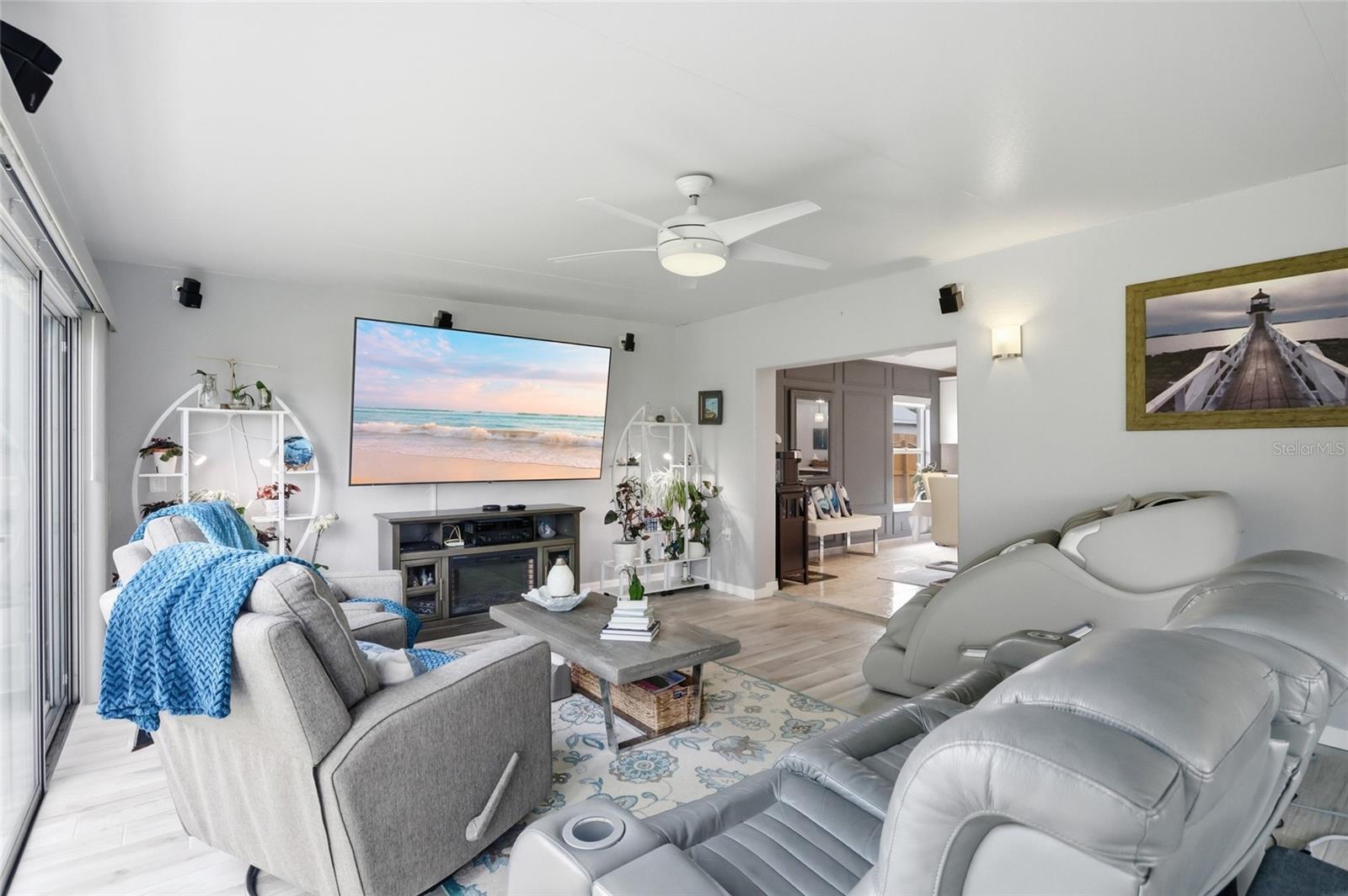 WINDMILL POINT UNIT 2 - Residential