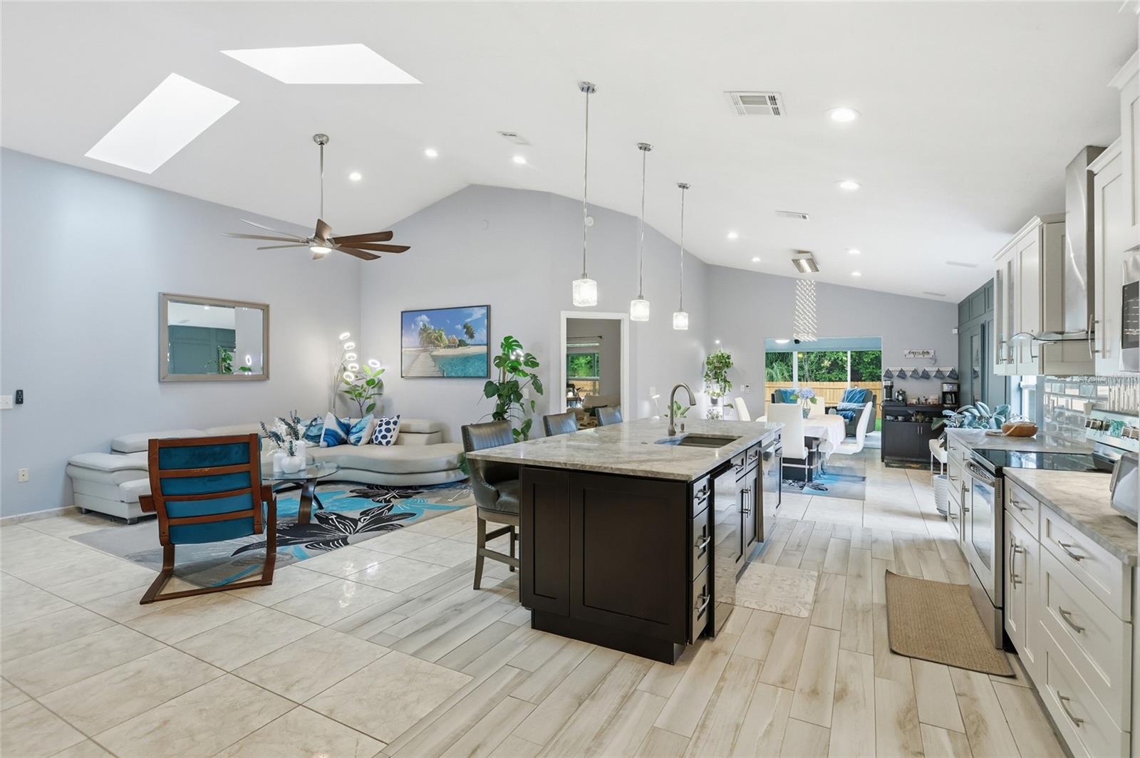WINDMILL POINT UNIT 2 - Residential